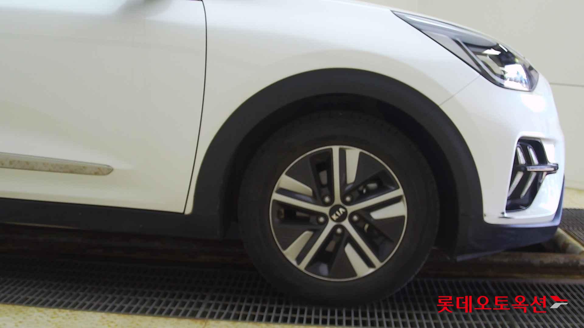 Kia Niro Hybrid id 2703933 из Кореи 23