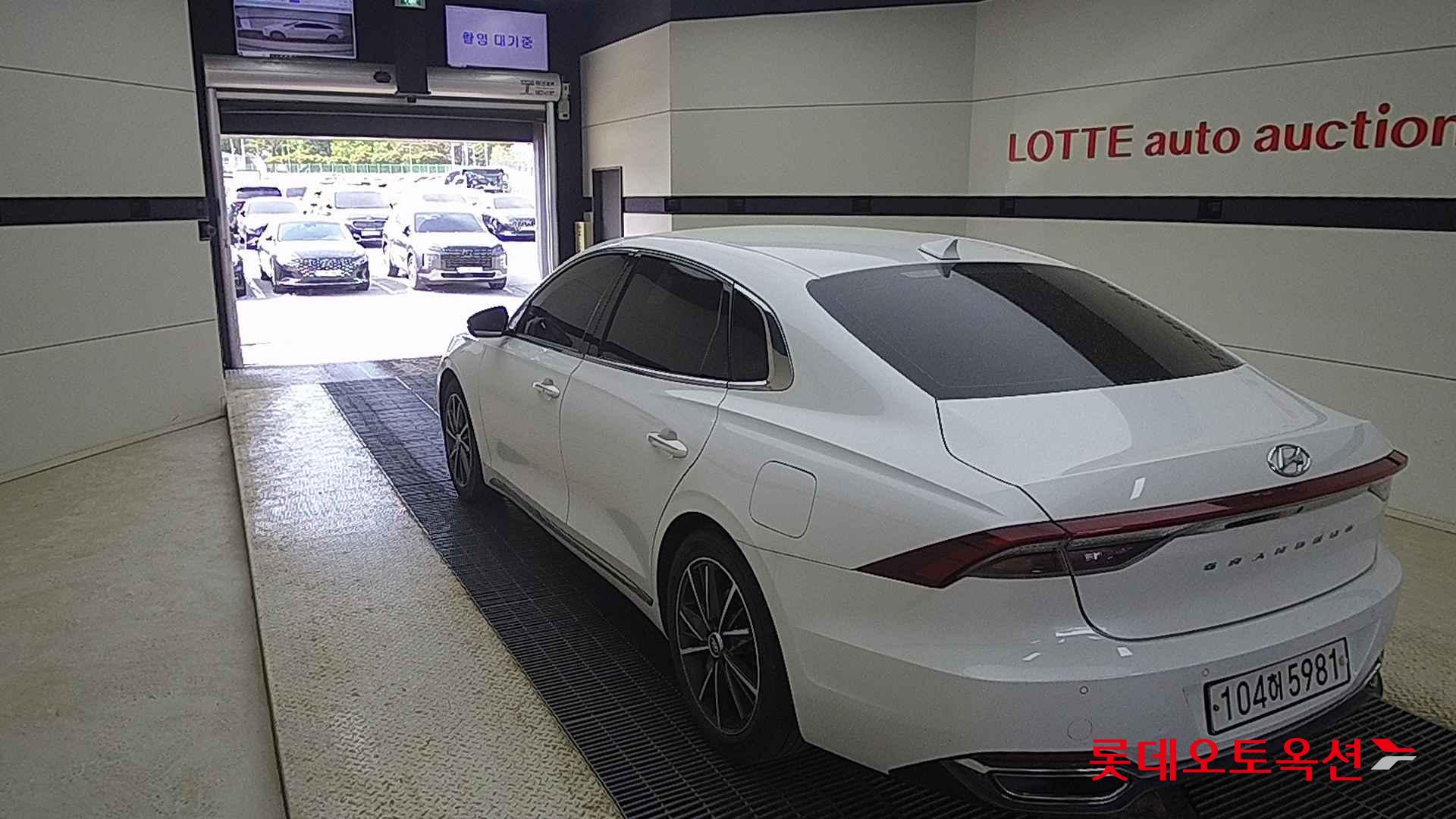 Hyundai Grandeur id 2698367 из Кореи 9