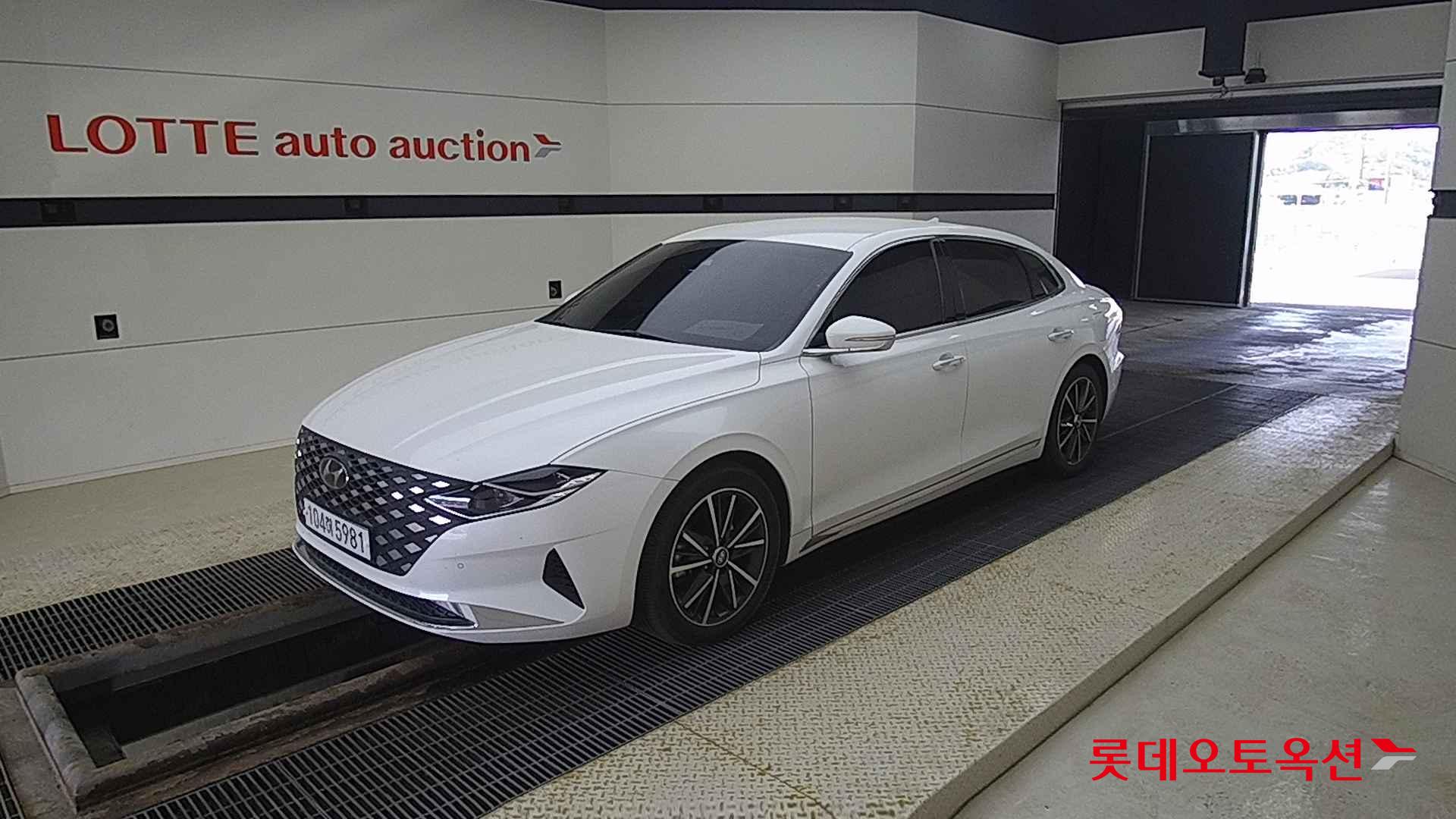 Hyundai Grandeur id 2698367 из Кореи 13