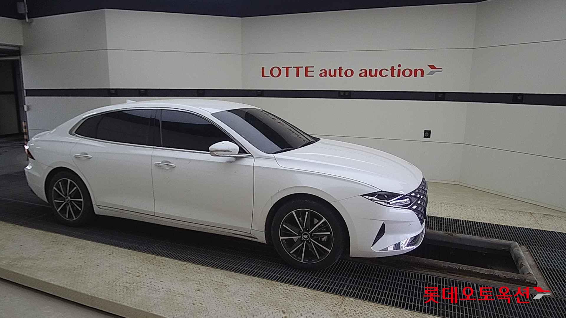 Hyundai Grandeur id 2698367 из Кореи 17