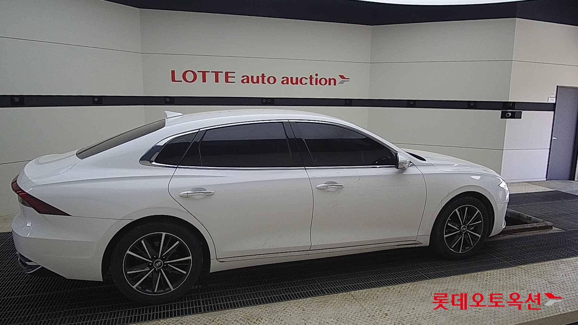 Hyundai Grandeur id 2698367 из Кореи 18