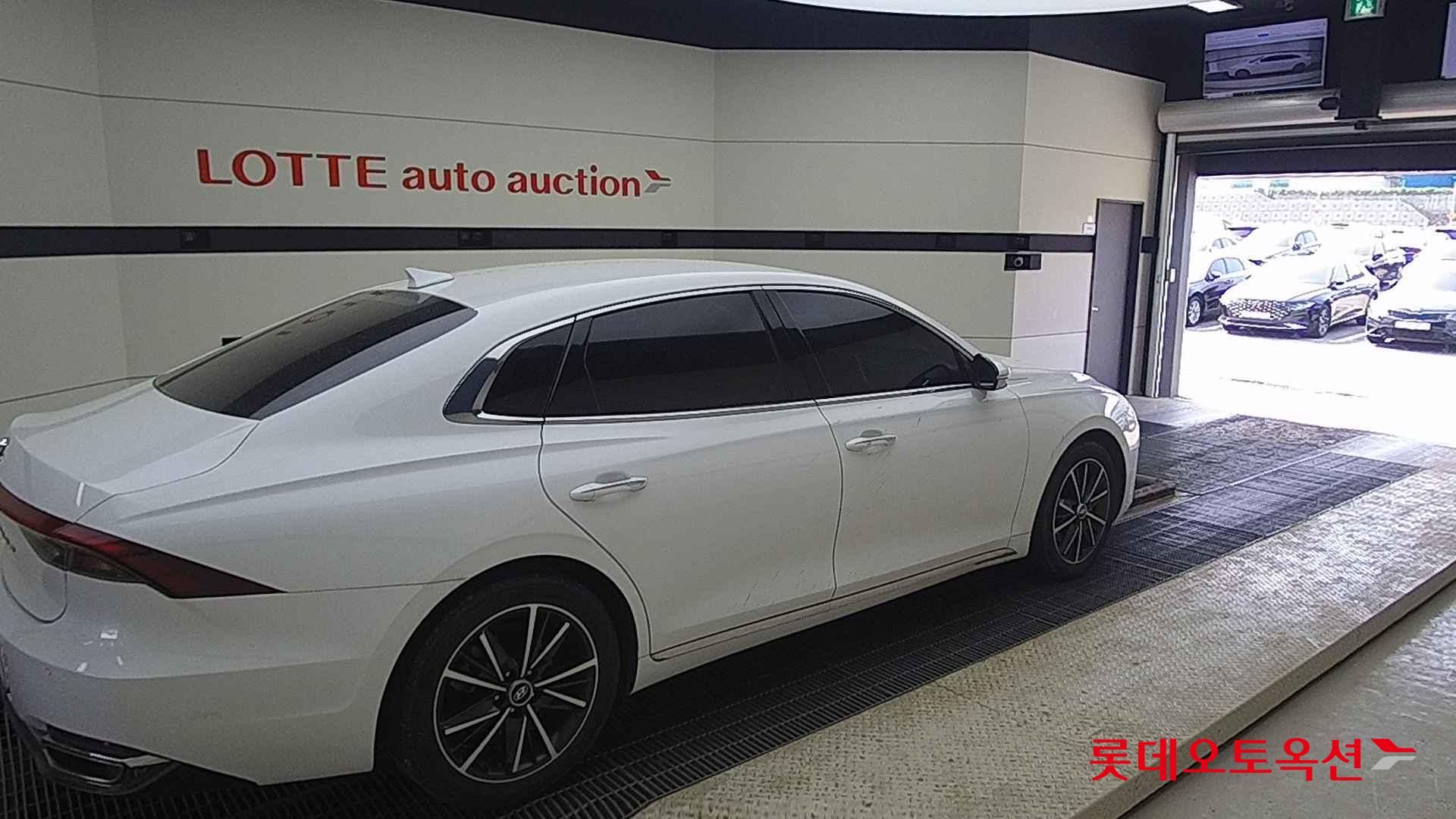 Hyundai Grandeur id 2698367 из Кореи 19