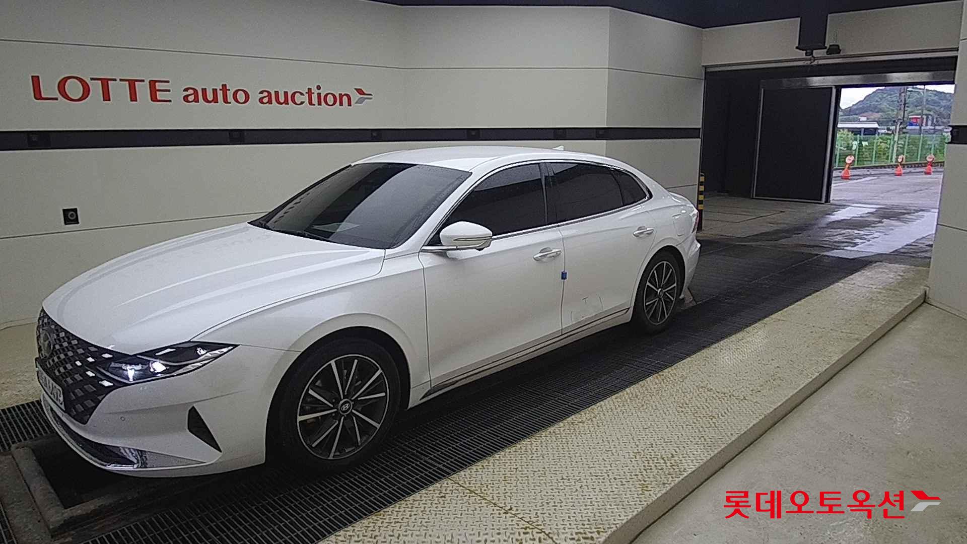 Hyundai Grandeur id 2708591 из Кореи 13