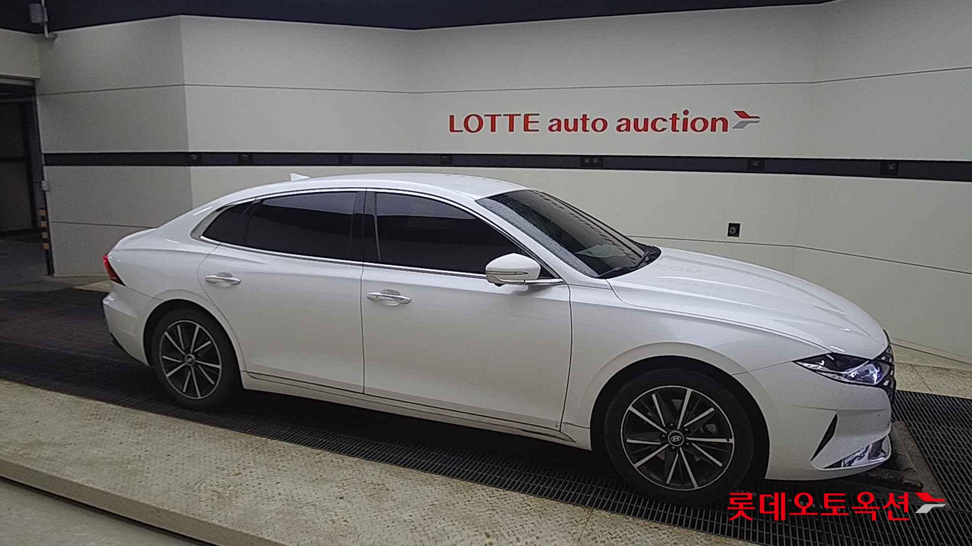 Hyundai Grandeur id 2708591 из Кореи 17