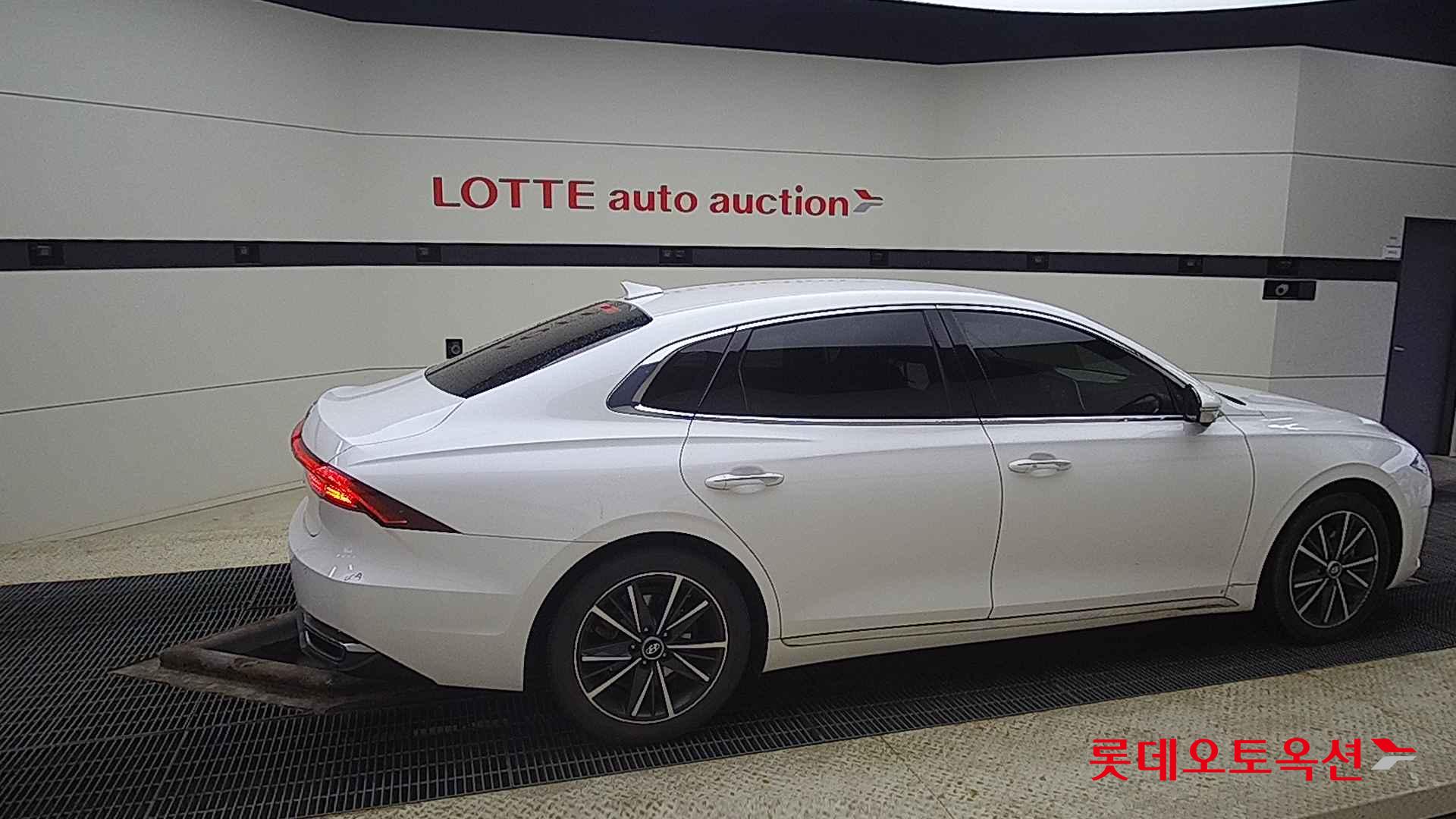 Hyundai Grandeur id 2708591 из Кореи 18