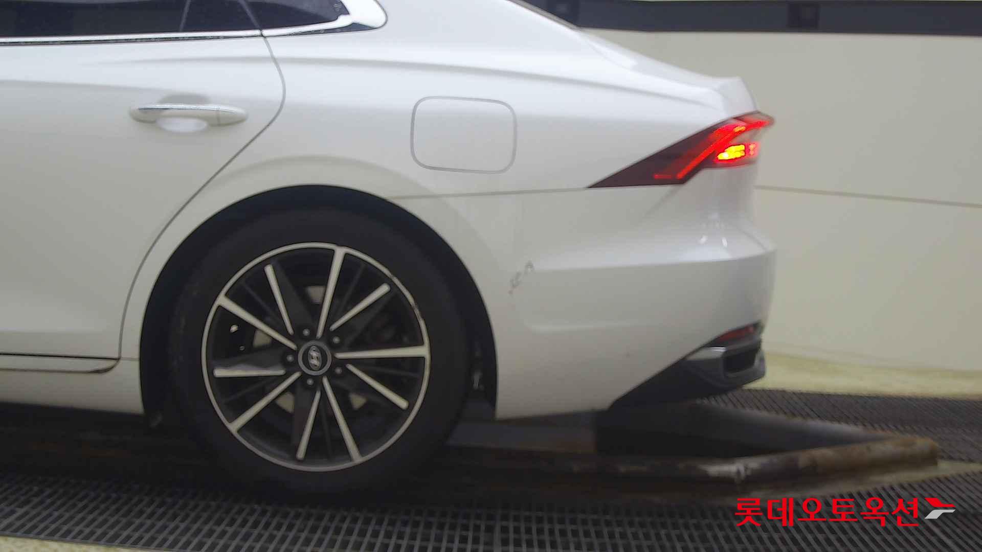 Hyundai Grandeur id 2708591 из Кореи 22