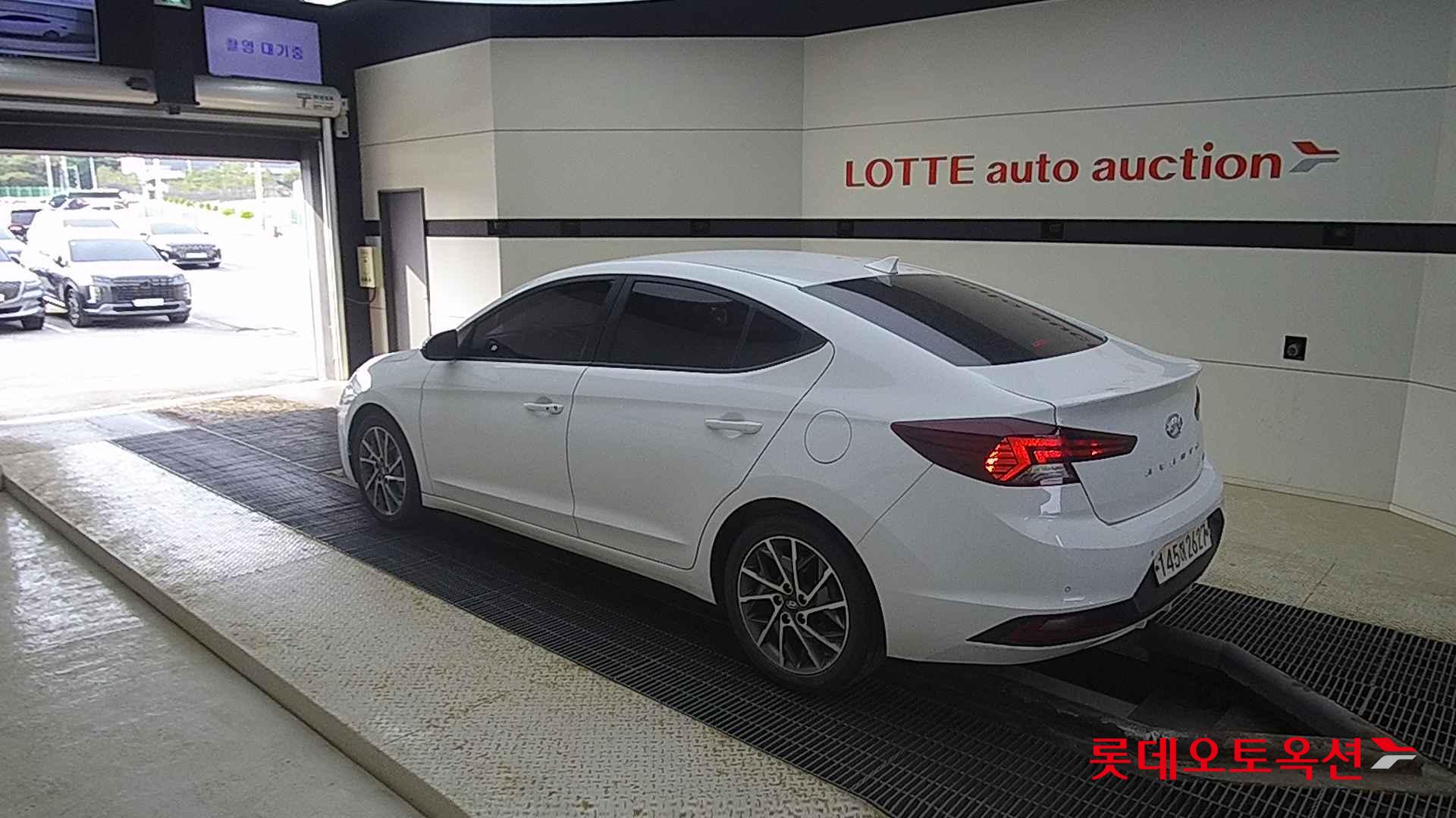 Hyundai Avante id 2721010 из Кореи 10