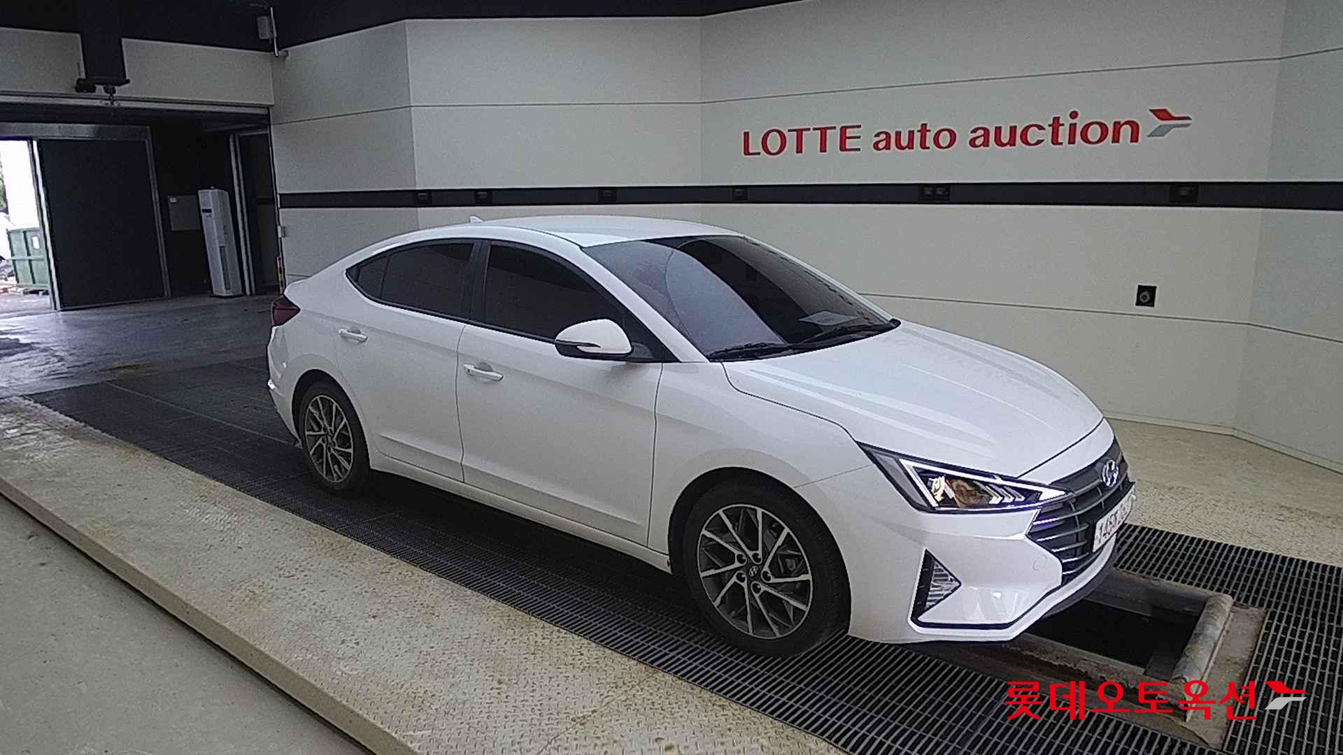 Hyundai Avante id 2721010 из Кореи 16