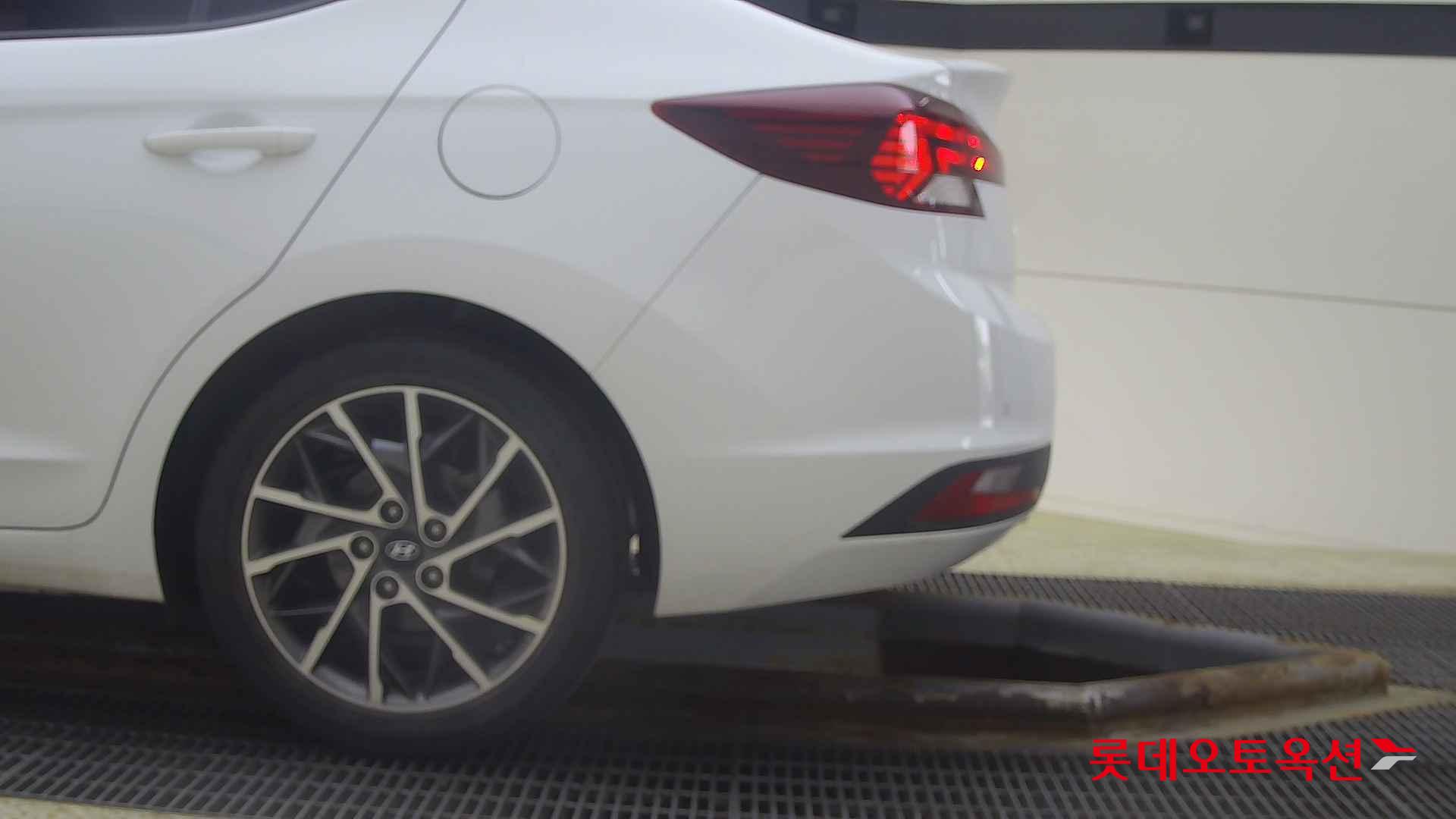 Hyundai Avante id 2721010 из Кореи 22