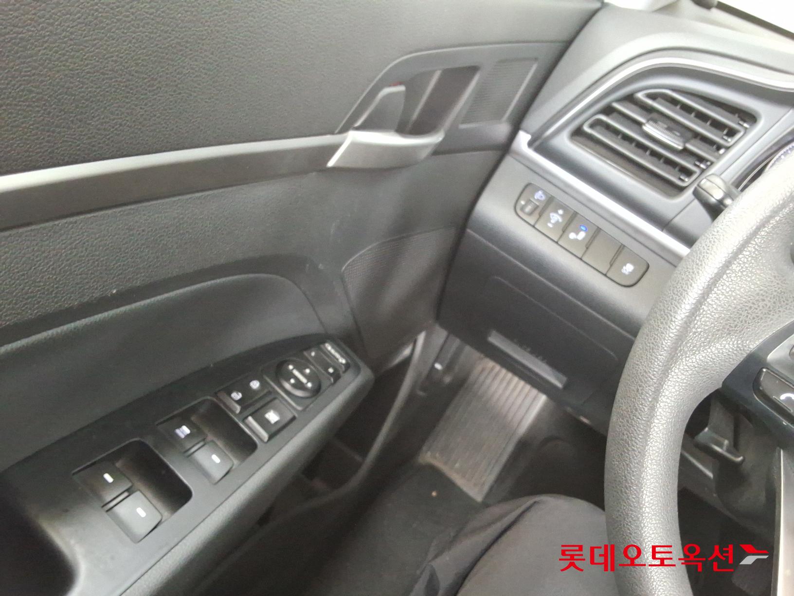 Hyundai Avante id 2721010 из Кореи 28