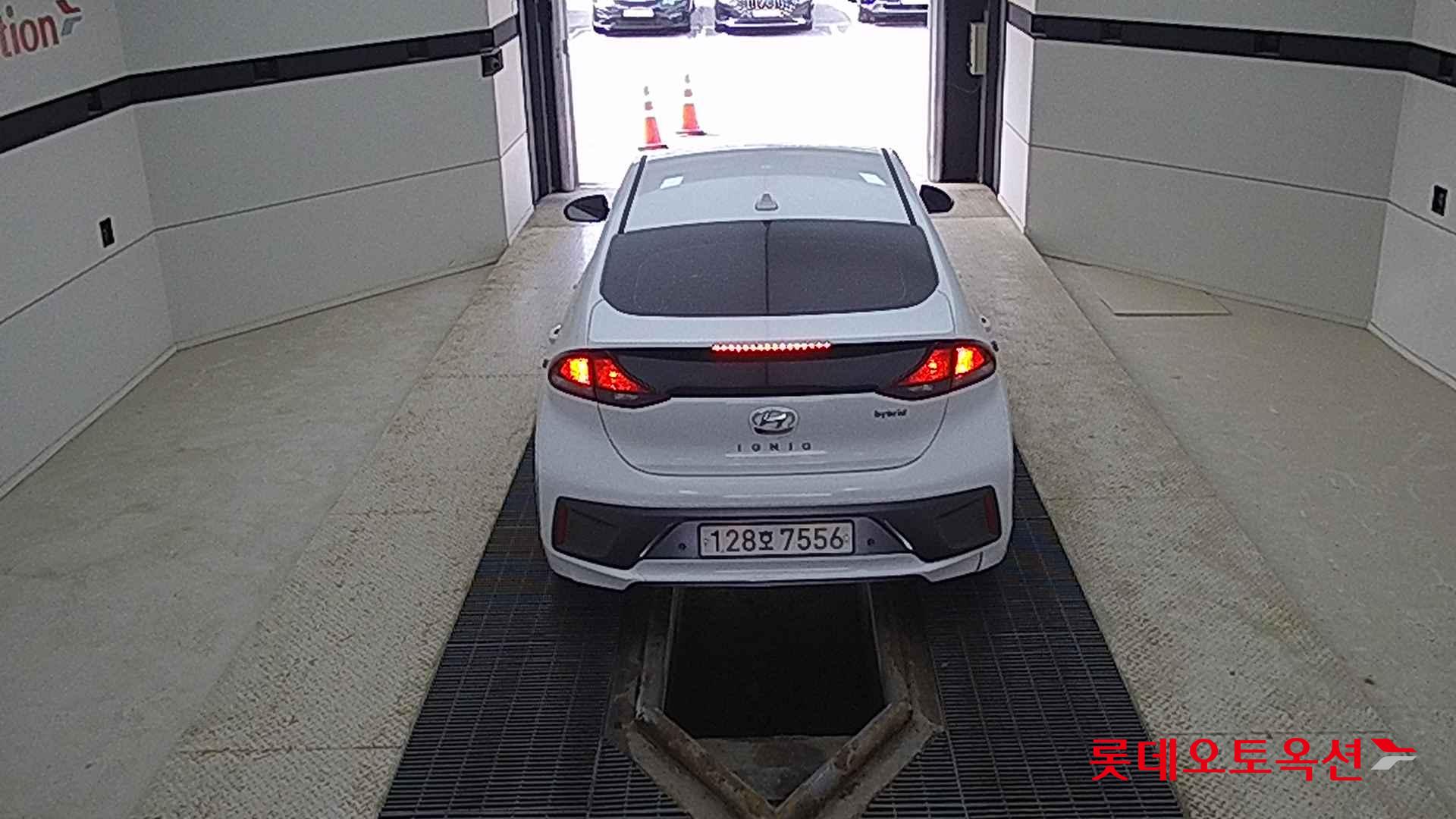 هيونداي - أيونيك (2020)