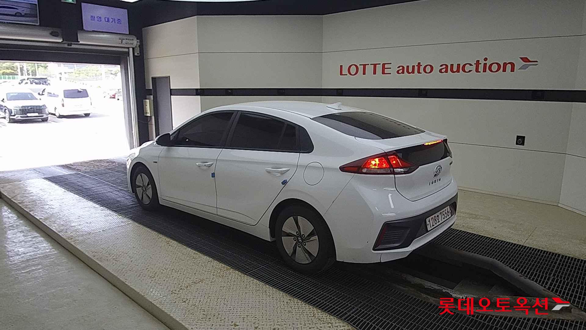 هيونداي - أيونيك (2020)