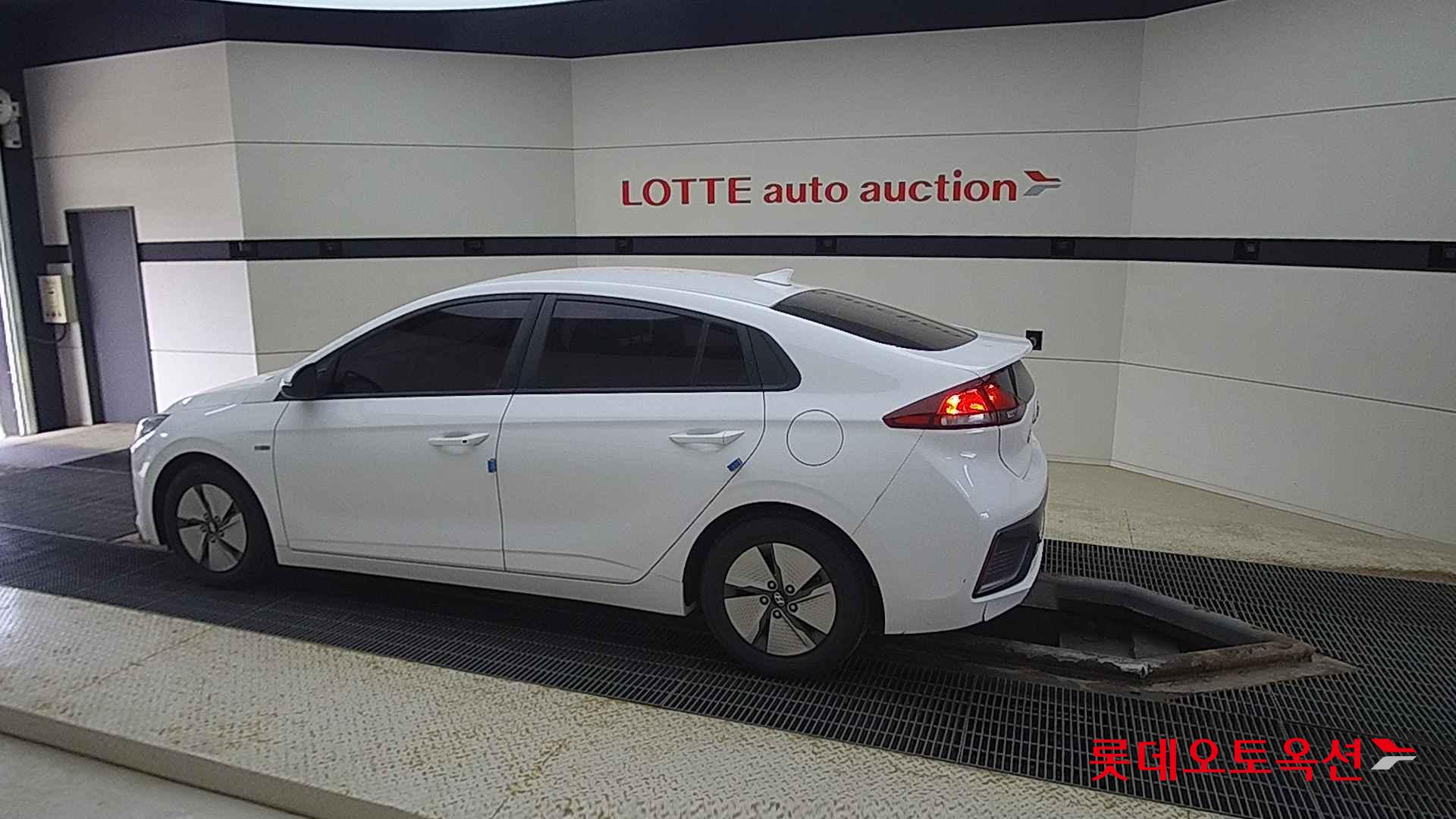 هيونداي - أيونيك (2020)