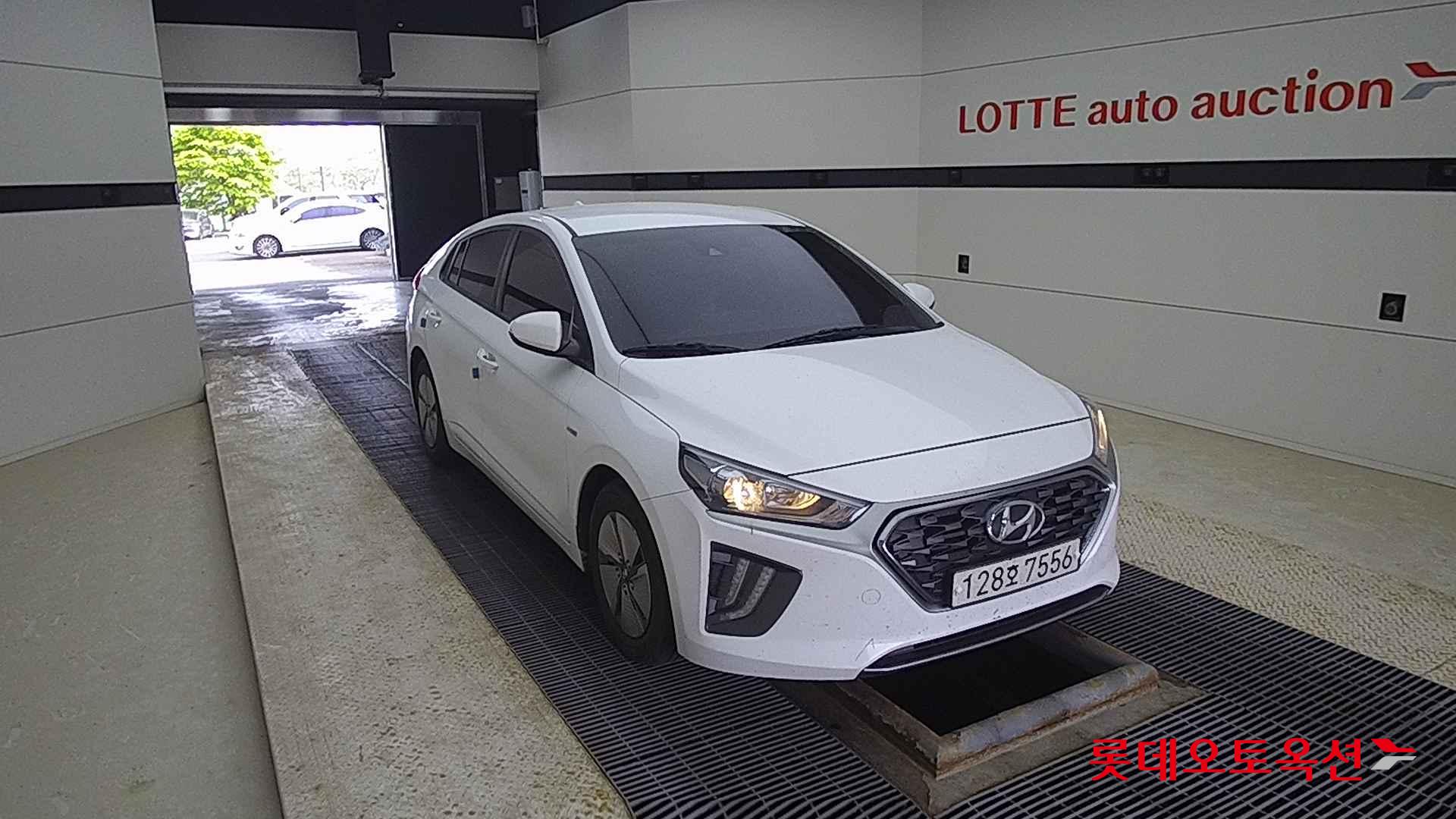 هيونداي - أيونيك (2020)