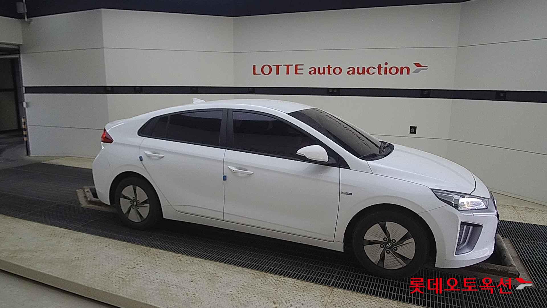هيونداي - أيونيك (2020)