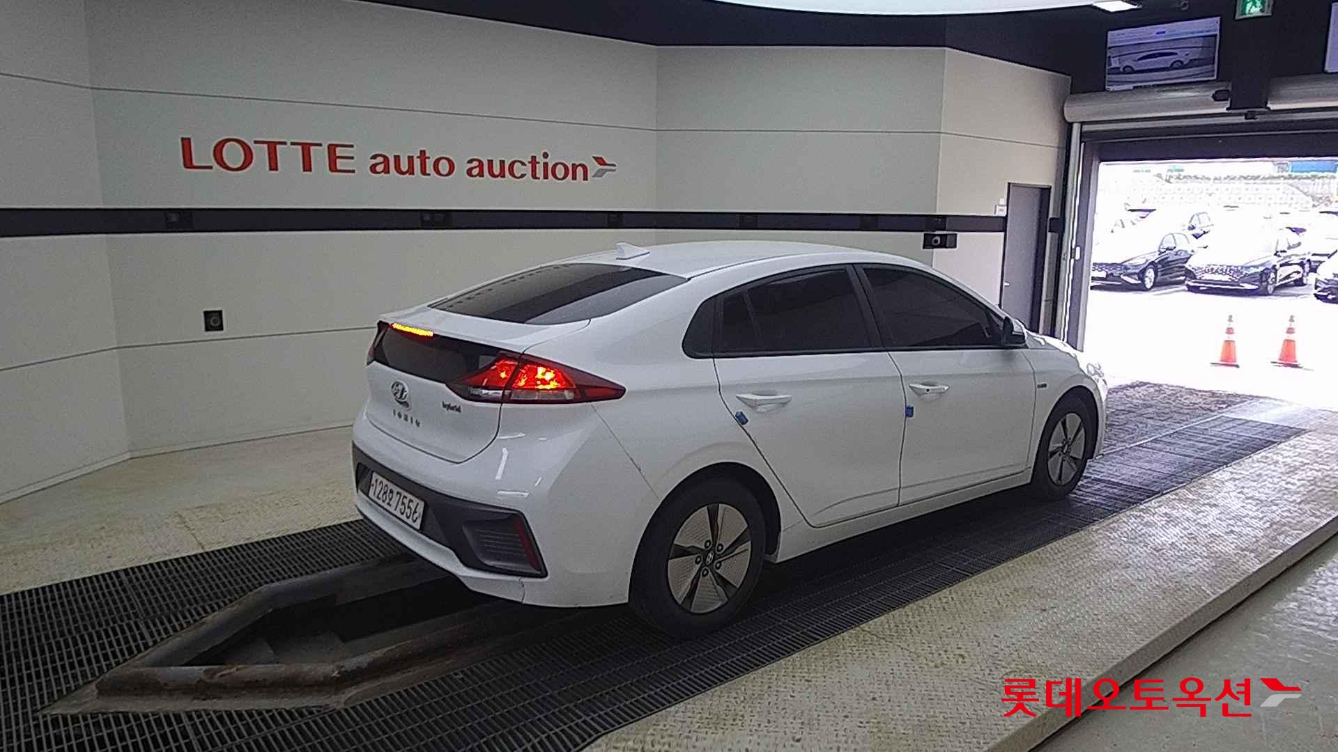 هيونداي - أيونيك (2020)