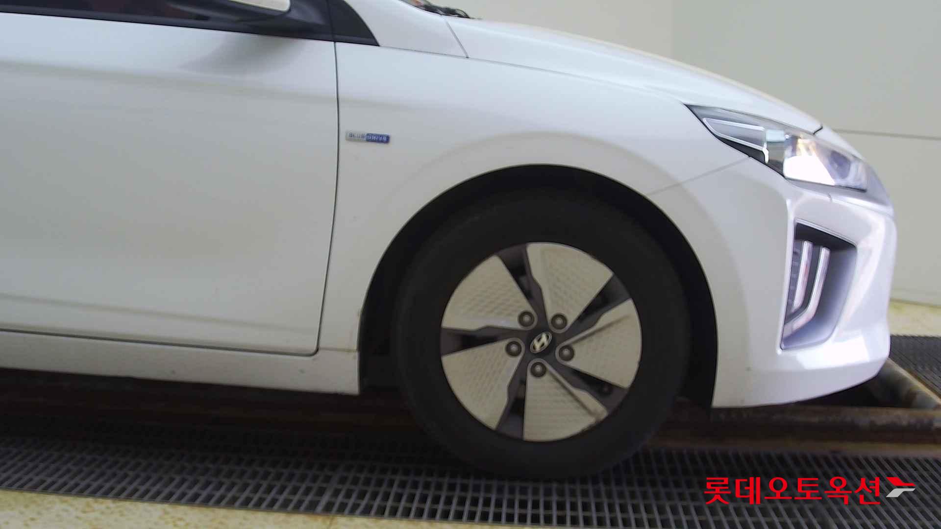 هيونداي - أيونيك (2020)