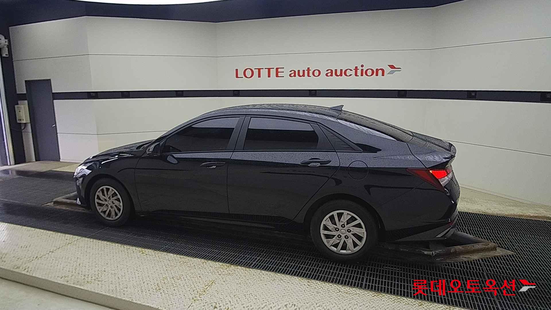 Hyundai Avante id 2708629 из Кореи 11