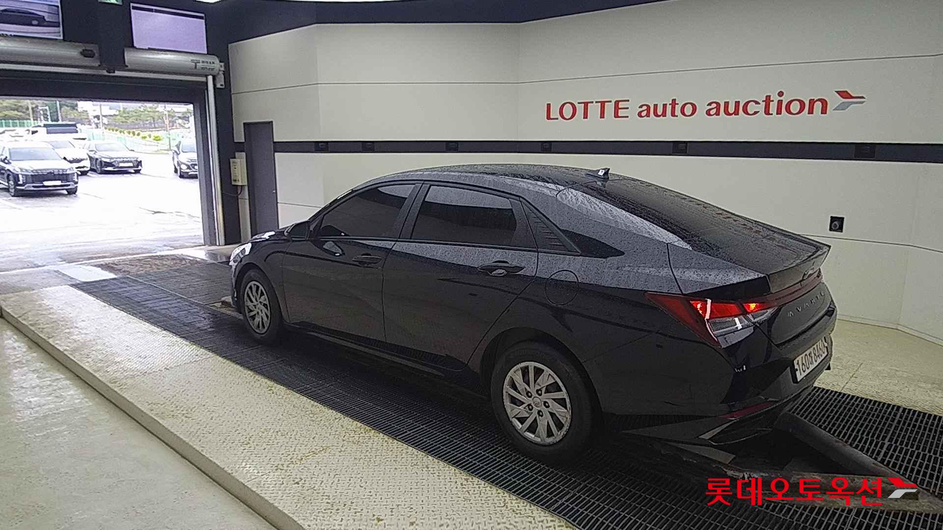 Hyundai Avante id 2708619 из Кореи 10