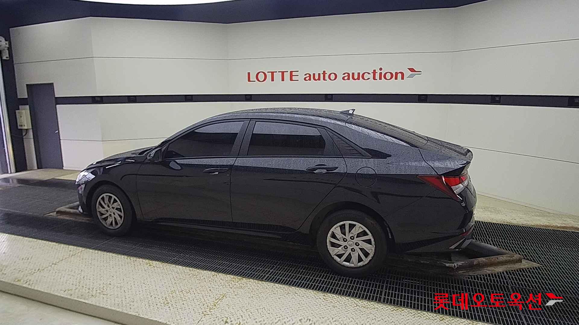 Hyundai Avante id 2708619 из Кореи 11