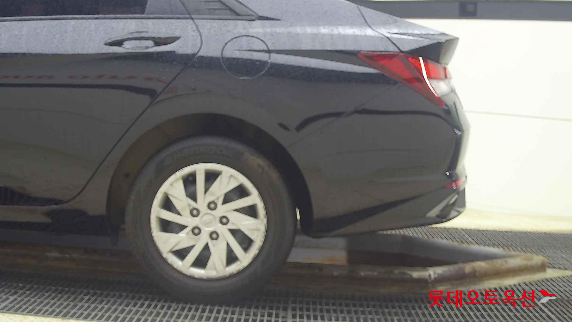 Hyundai Avante id 2708619 из Кореи 22