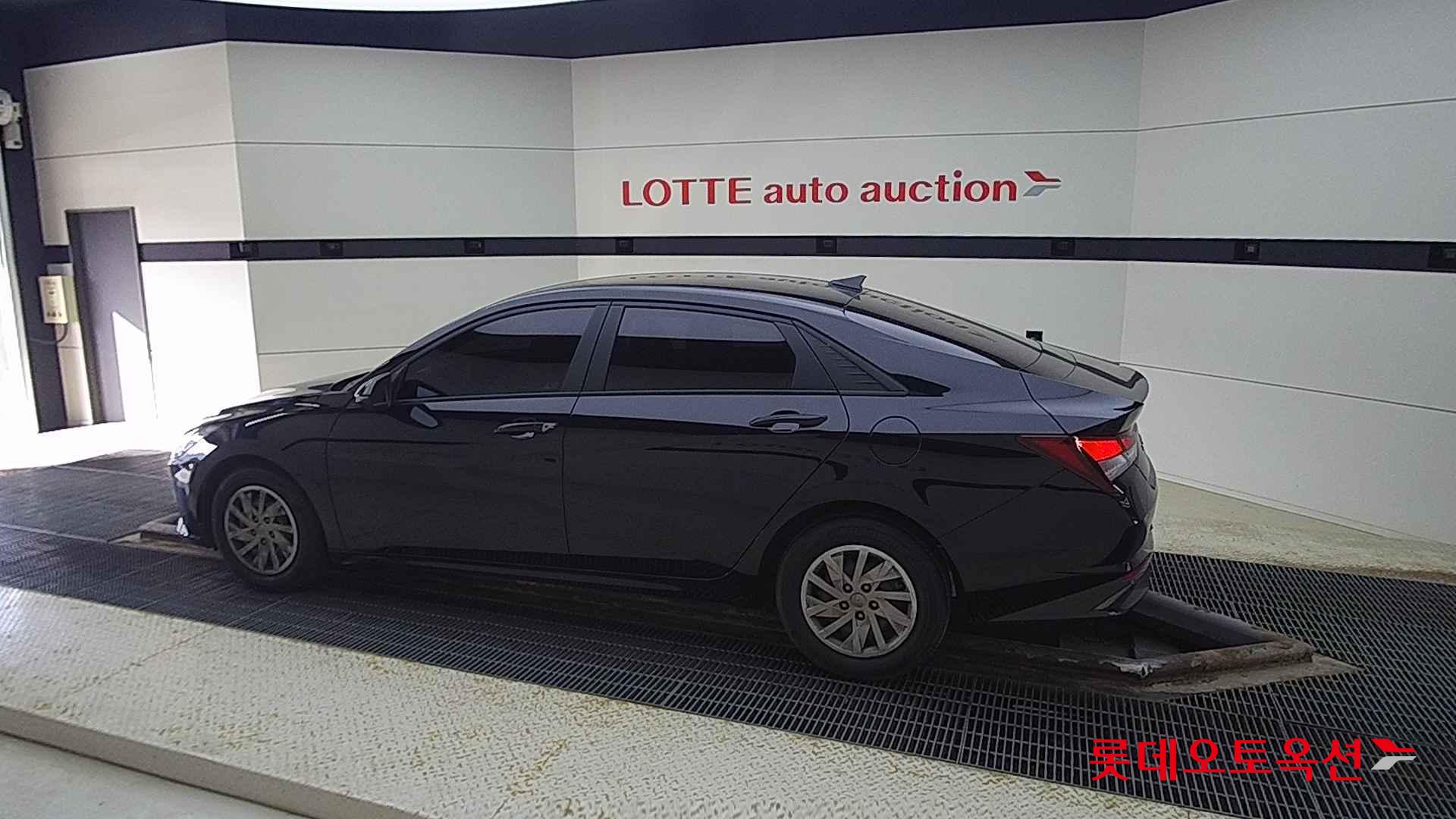 Hyundai Avante id 2698339 из Кореи 11