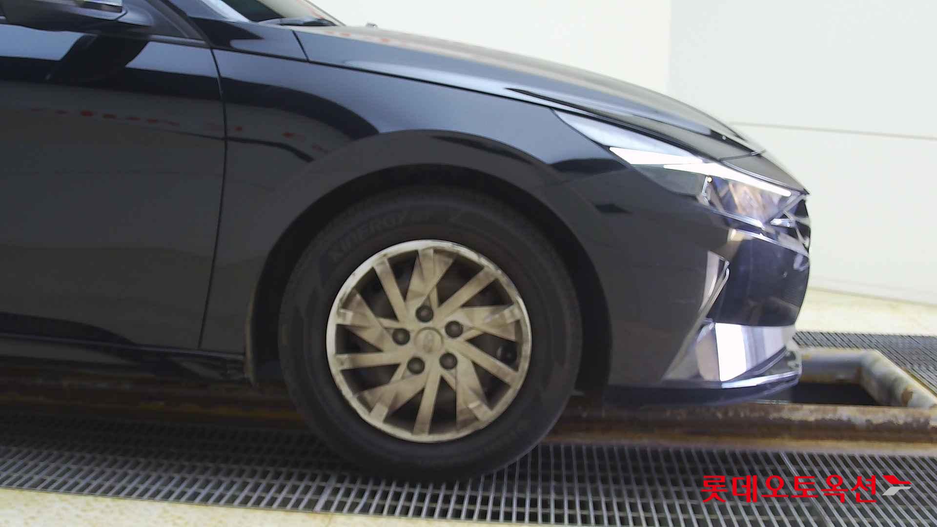 Hyundai Avante id 2698339 из Кореи 23