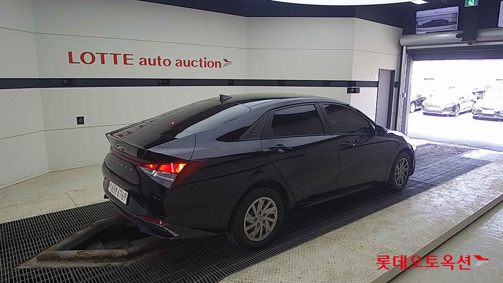 Hyundai Avante id 2704039 из Кореи 19