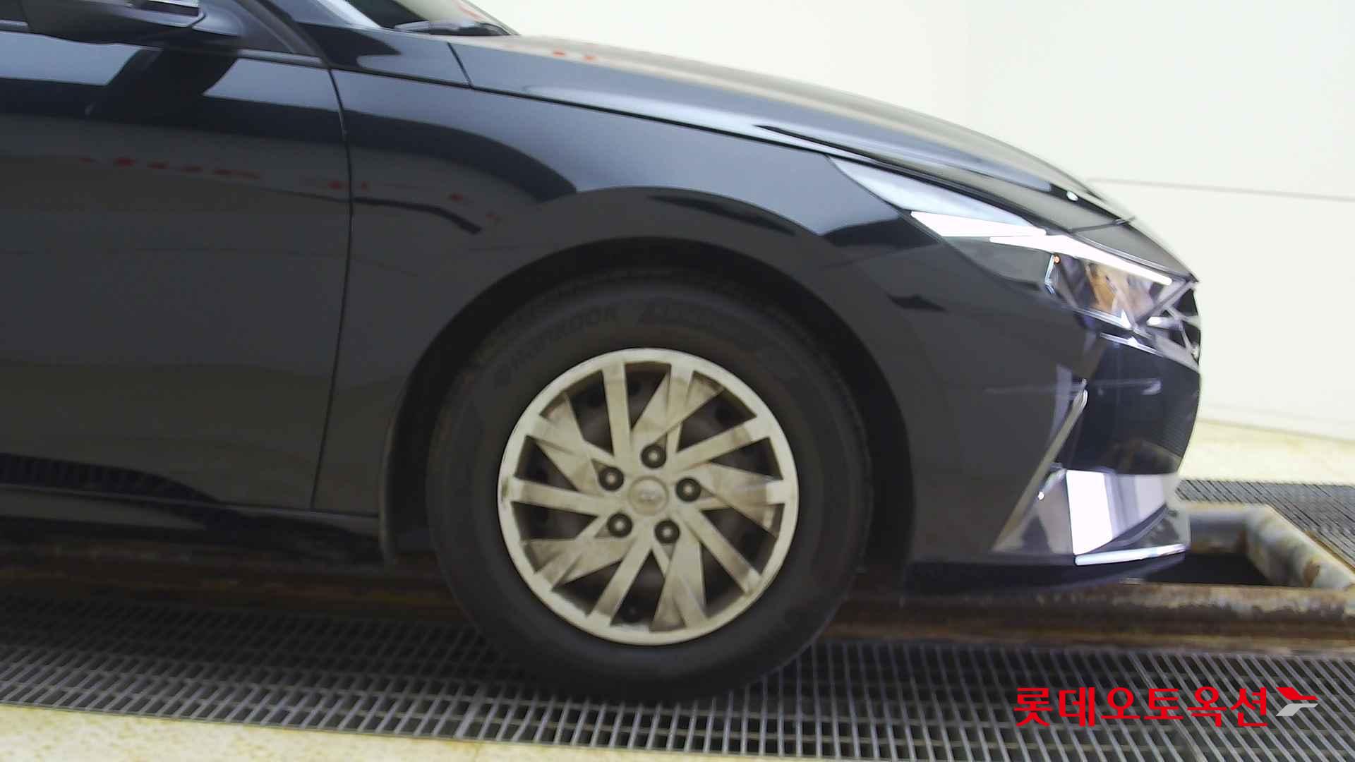 Hyundai Avante id 2704039 из Кореи 23