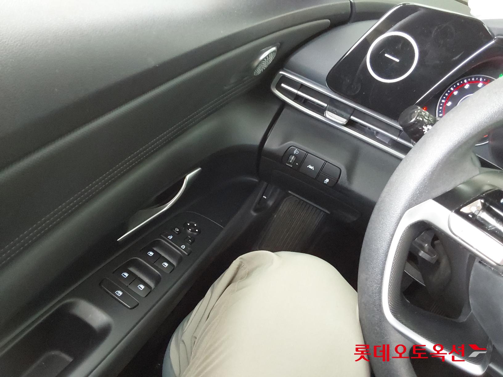 Hyundai Avante id 2704039 из Кореи 28