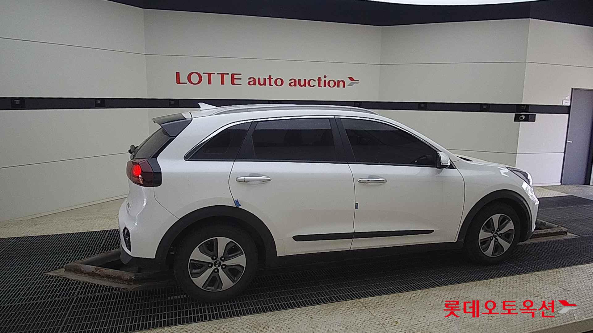 Kia Niro Hybrid id 2704052 из Кореи 18