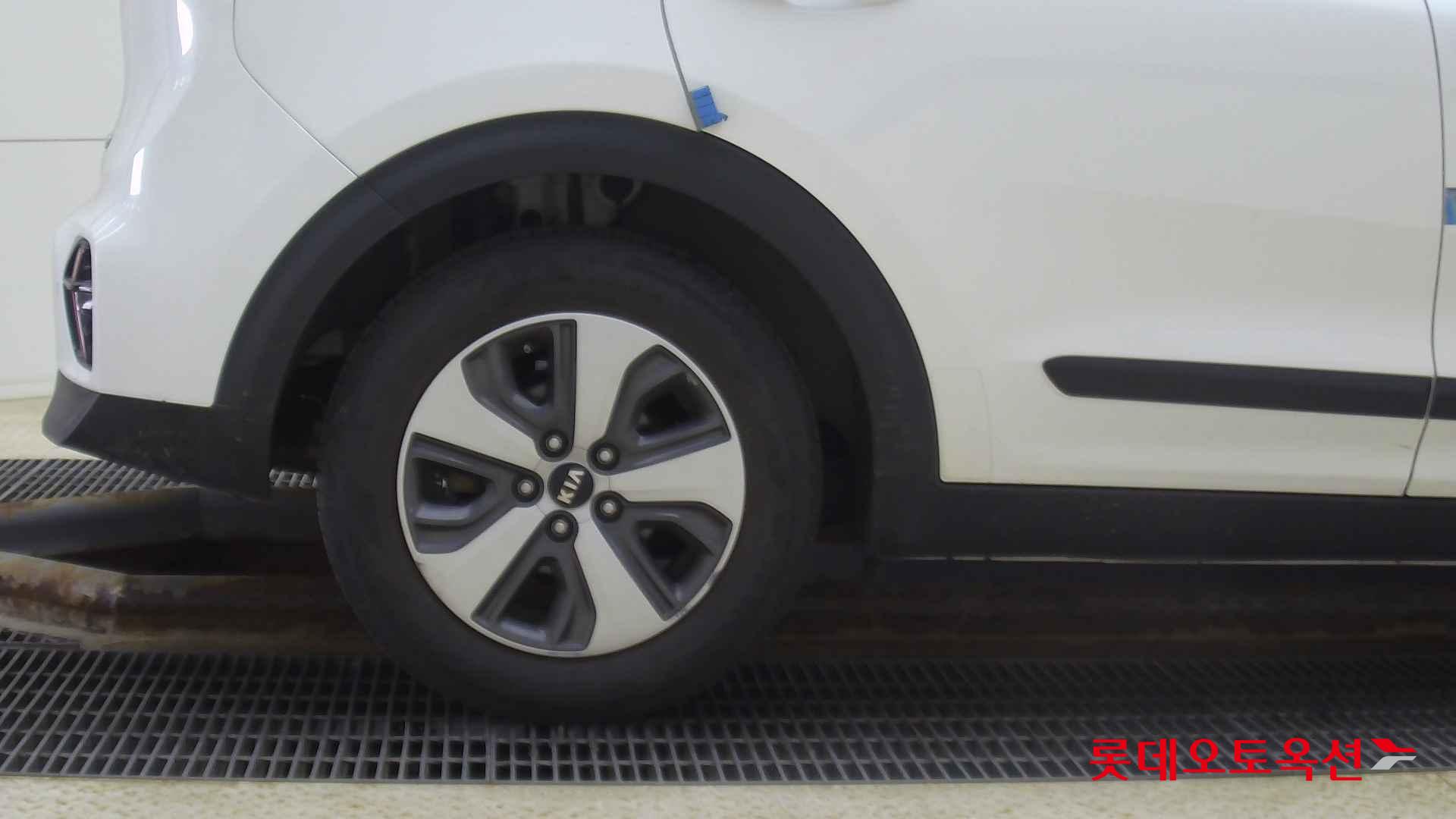 Kia Niro Hybrid id 2704052 из Кореи 24