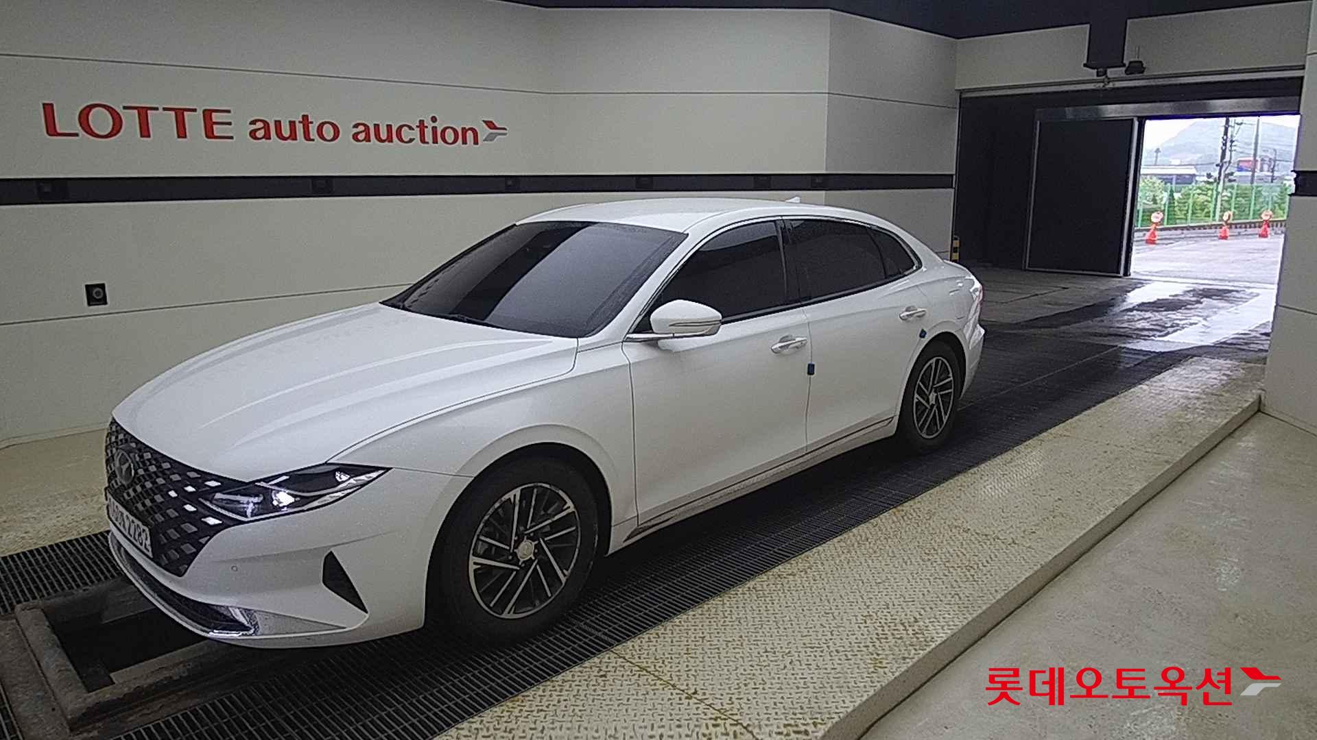 Hyundai Grandeur id 2708630 из Кореи 13