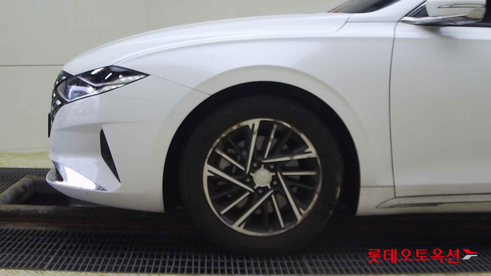 Hyundai Grandeur id 2708630 из Кореи 21