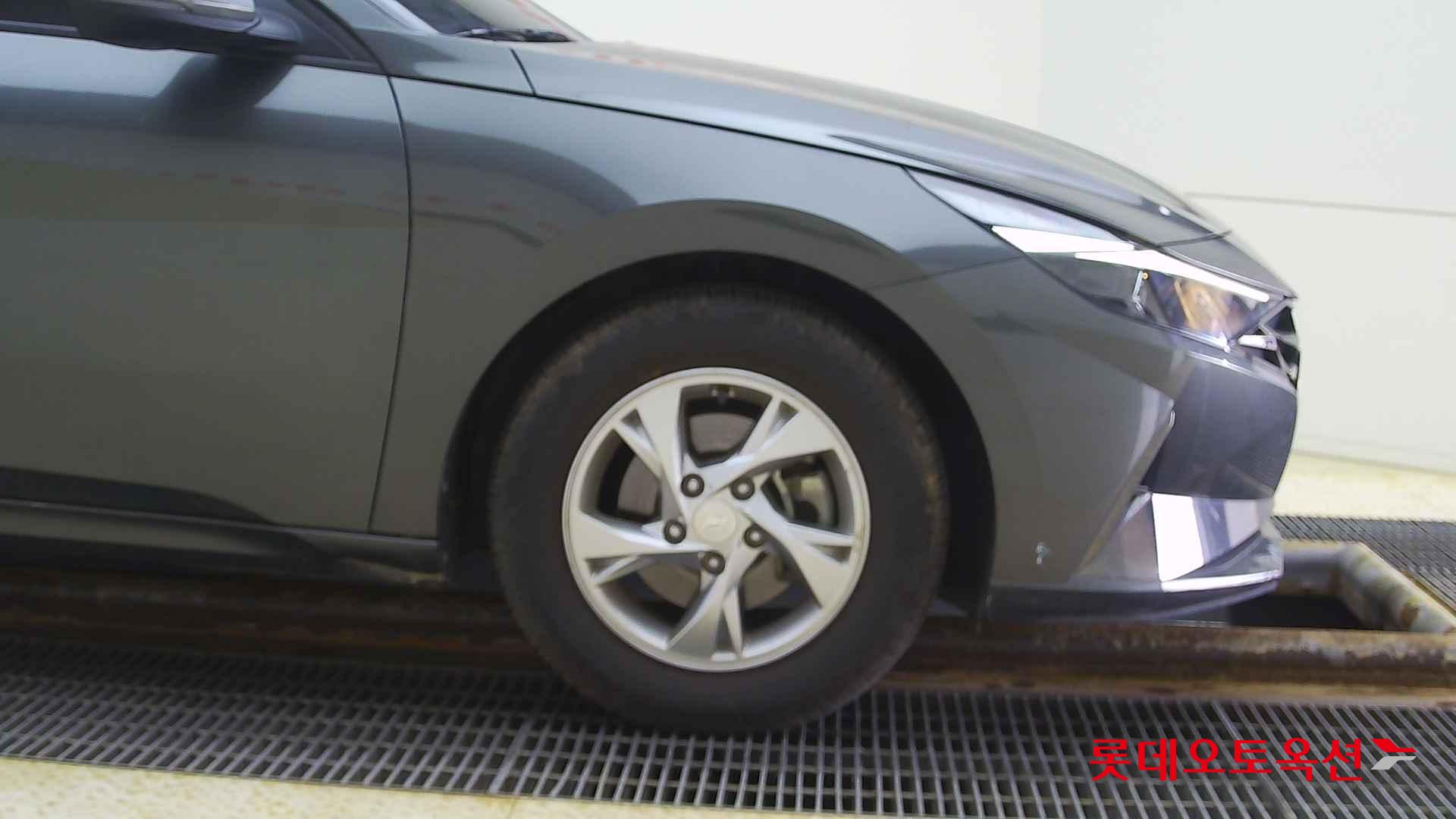 Hyundai Avante id 2703975 из Кореи 23