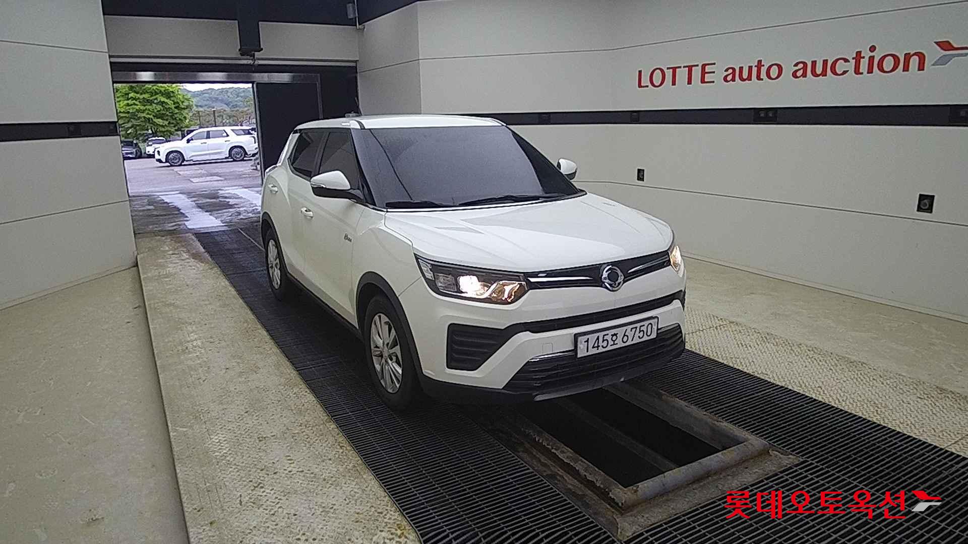 SsangYong Tivoli id 2708725 из Кореи 15