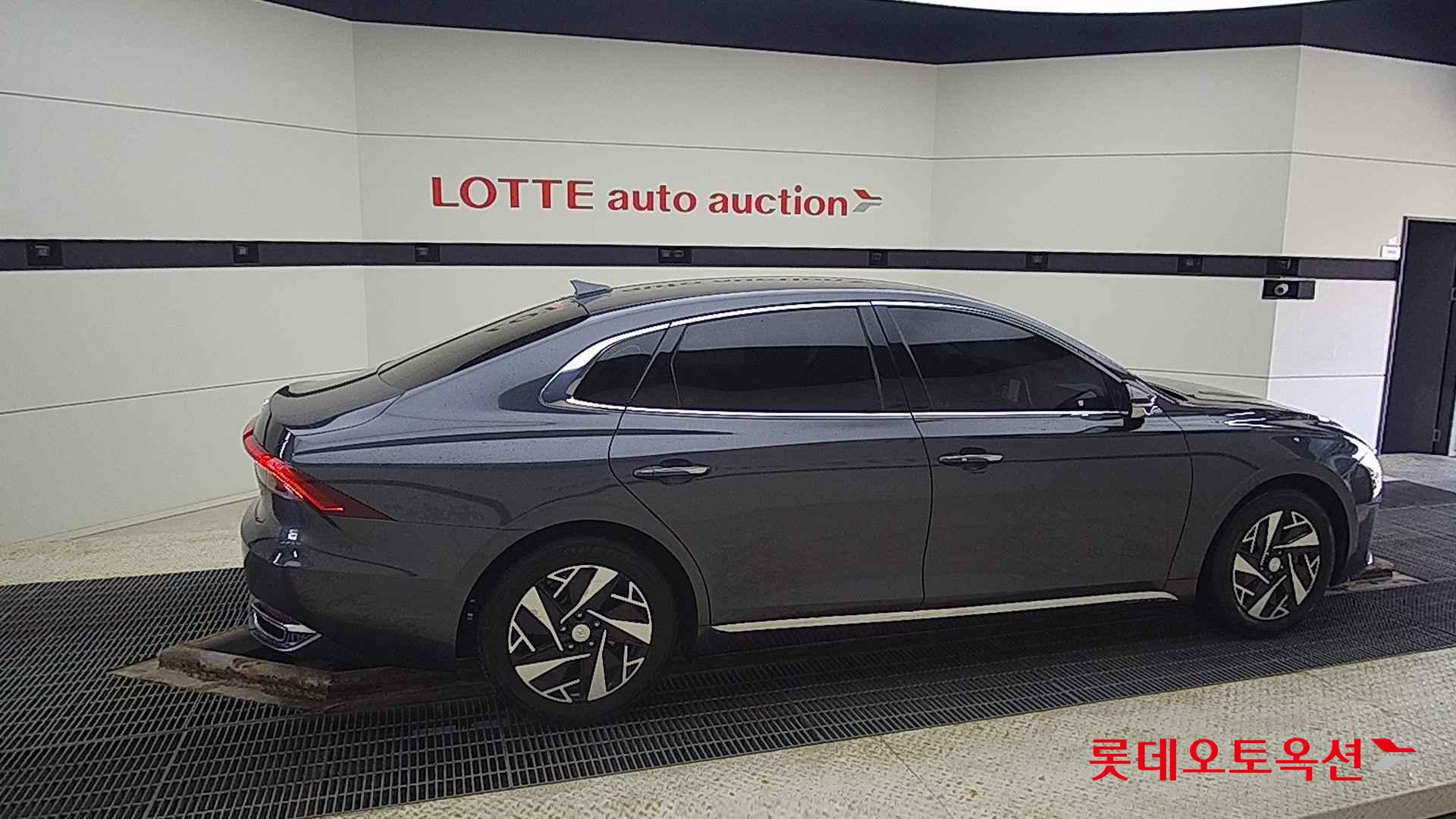 Hyundai Grandeur Hybrid id 2704017 из Кореи 18