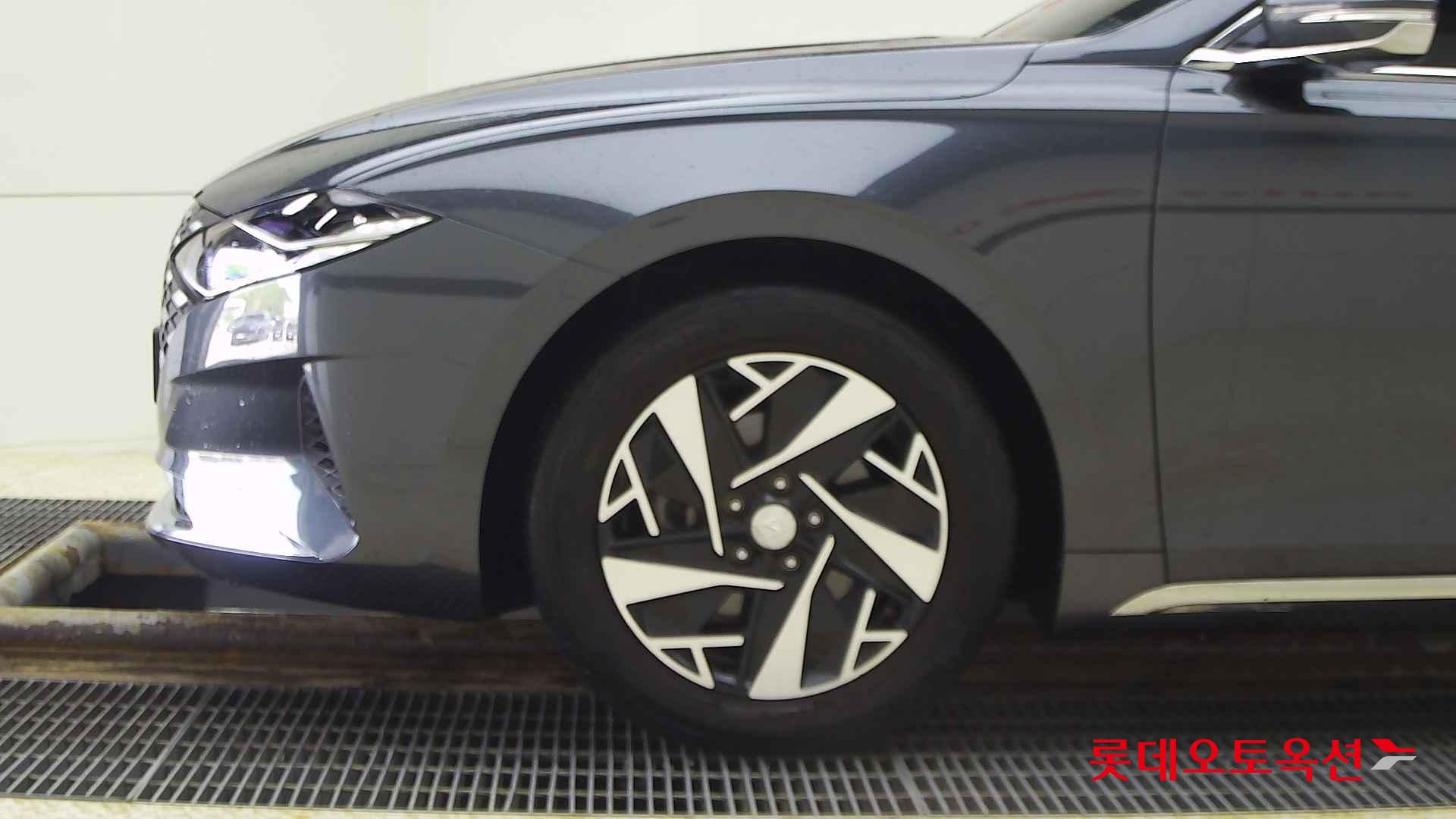 Hyundai Grandeur Hybrid id 2704017 из Кореи 21