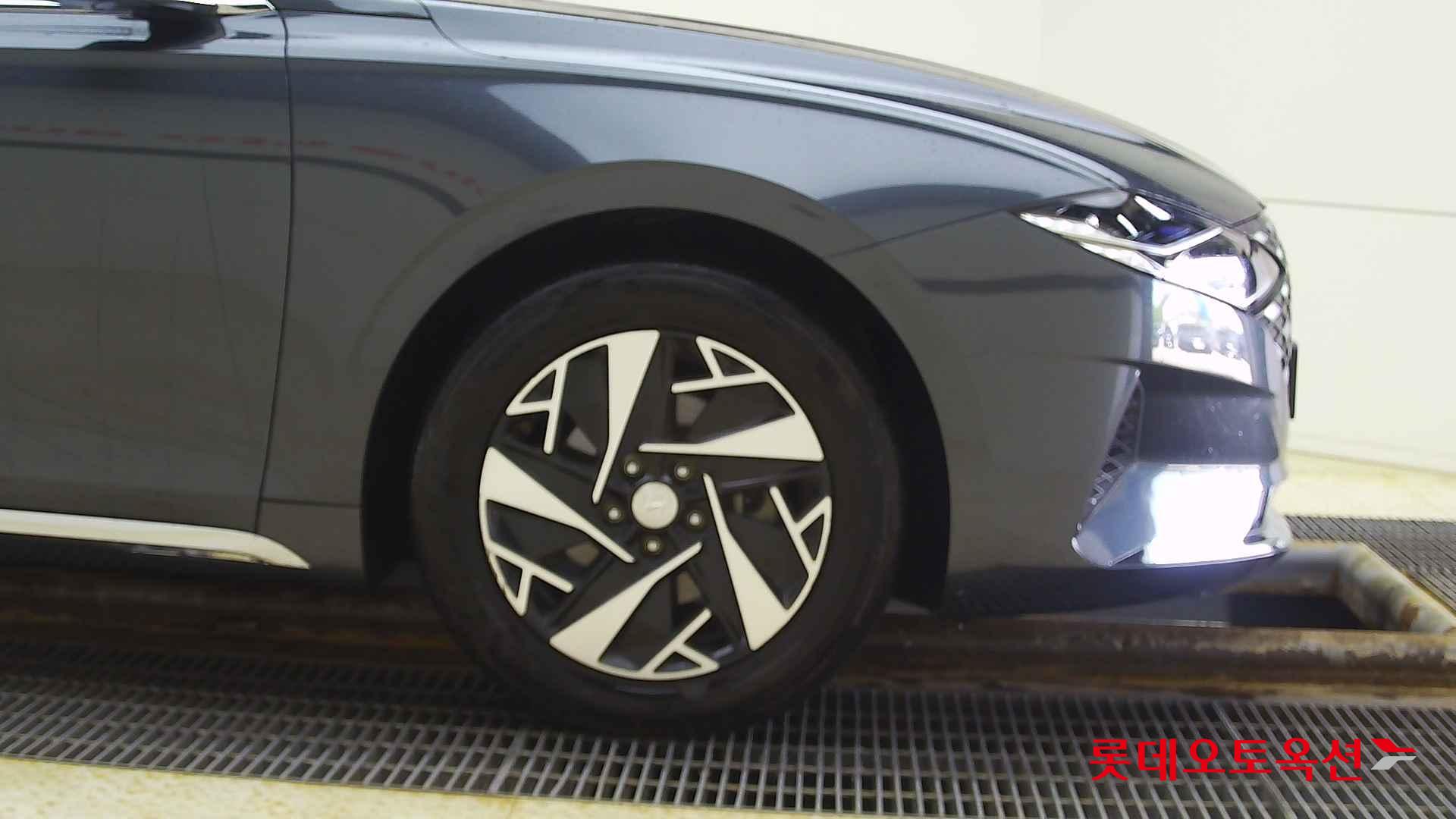 Hyundai Grandeur Hybrid id 2704017 из Кореи 23