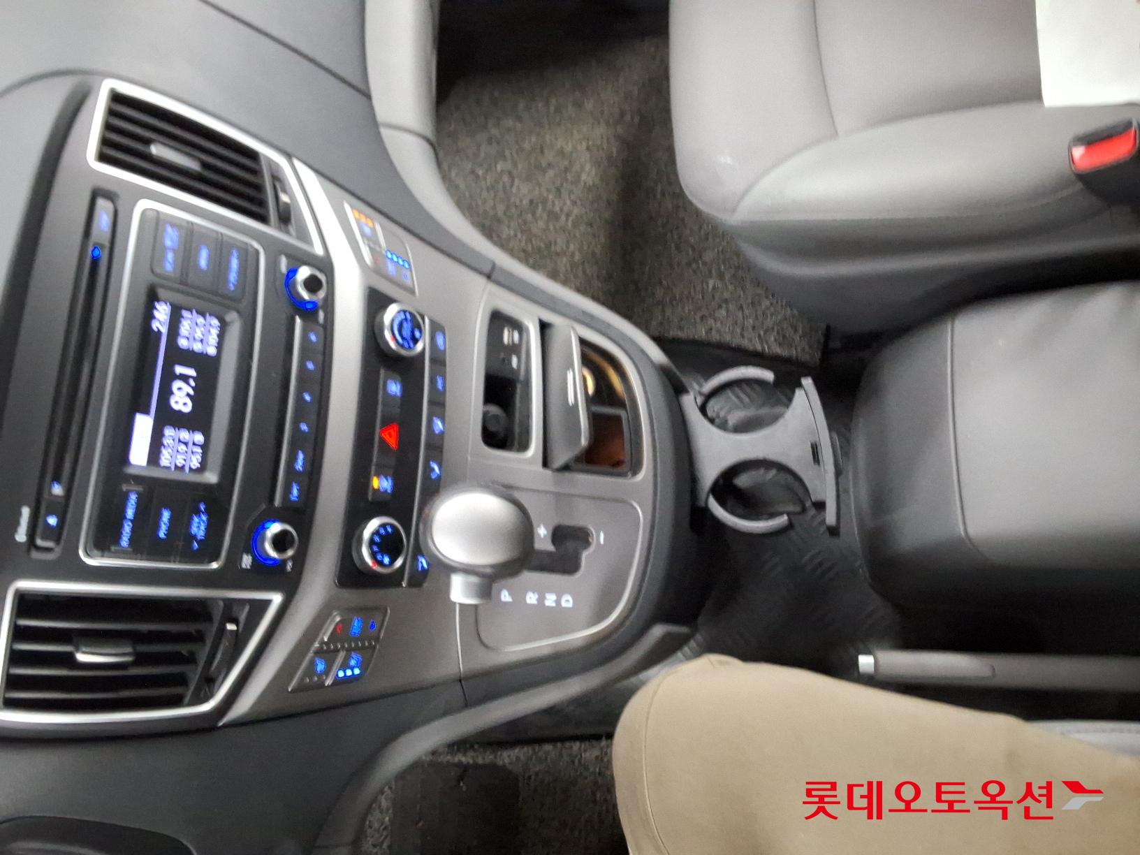 Hyundai Grand Starex id 2708625 из Кореи 31