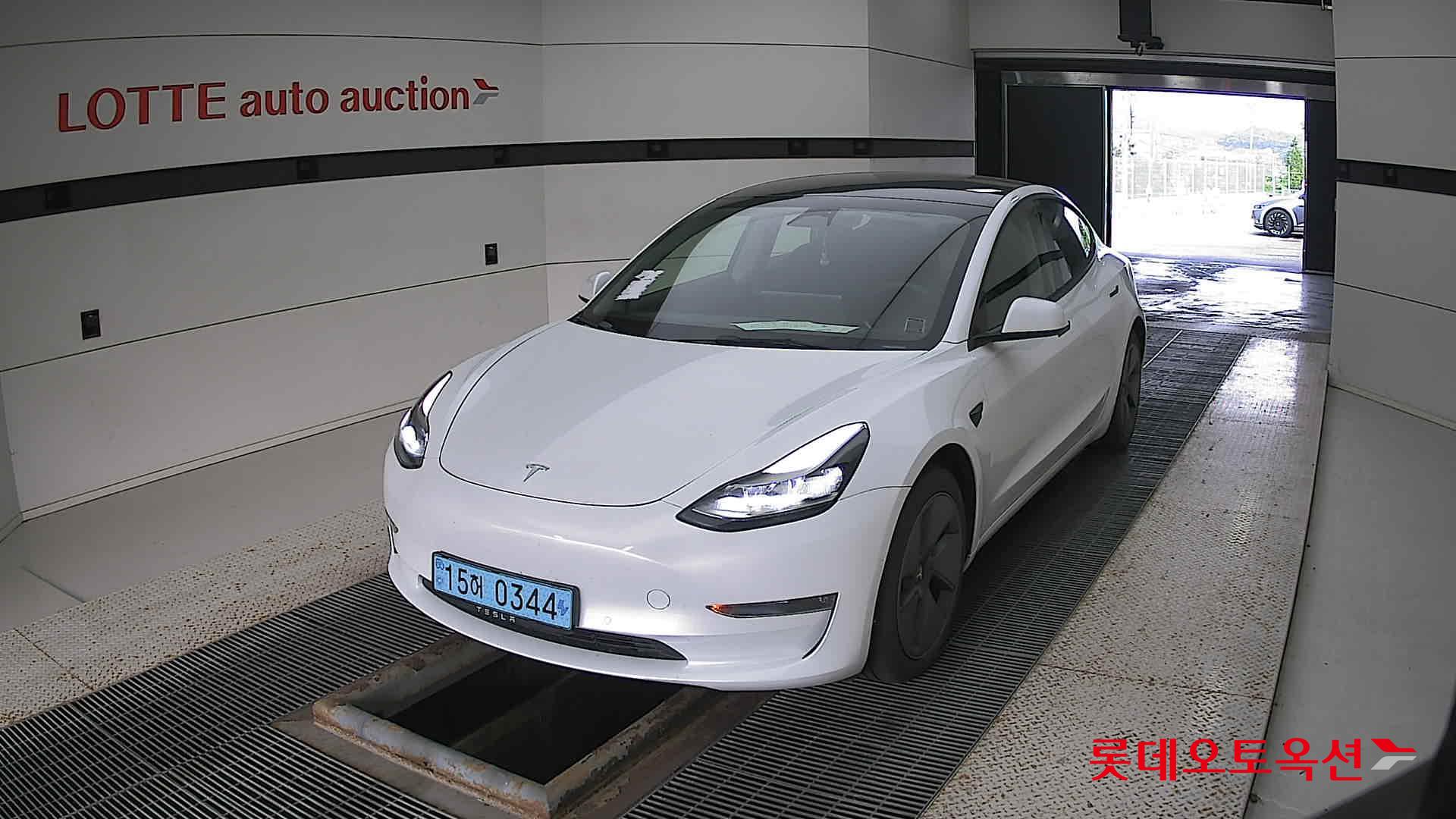 تسلا MODEL 3