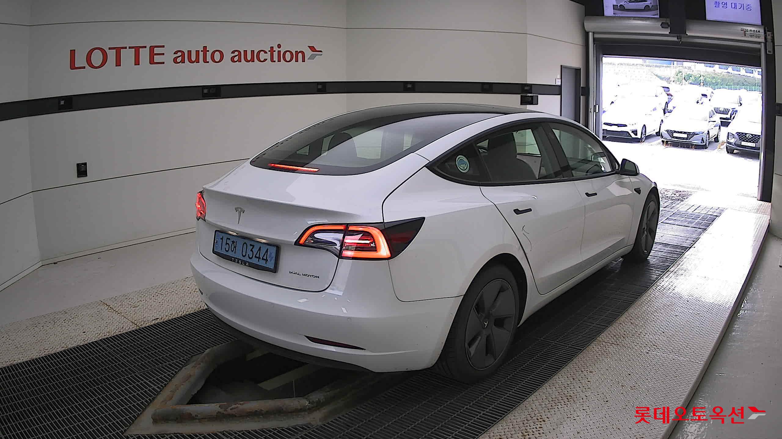 تسلا MODEL 3