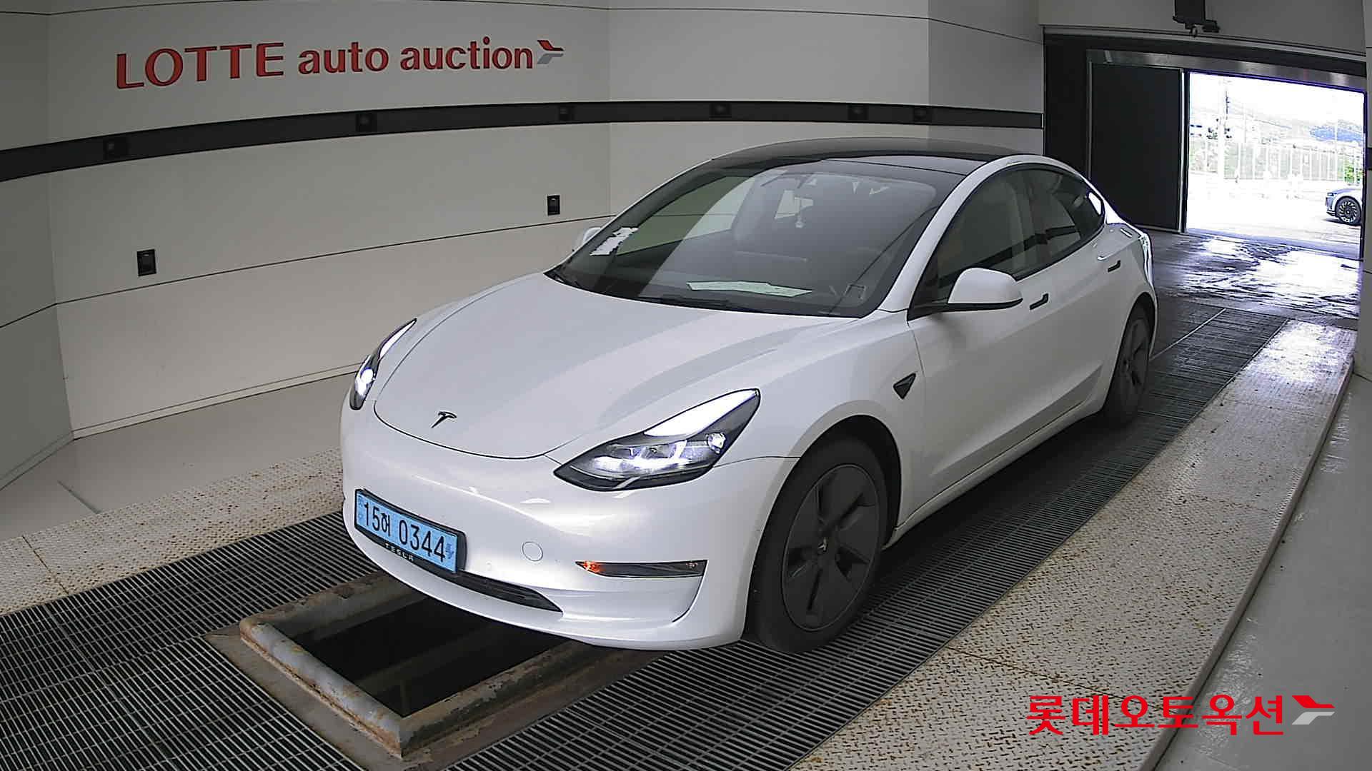 تسلا MODEL 3
