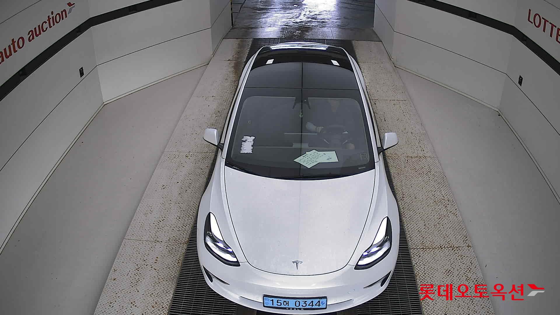 تسلا MODEL 3