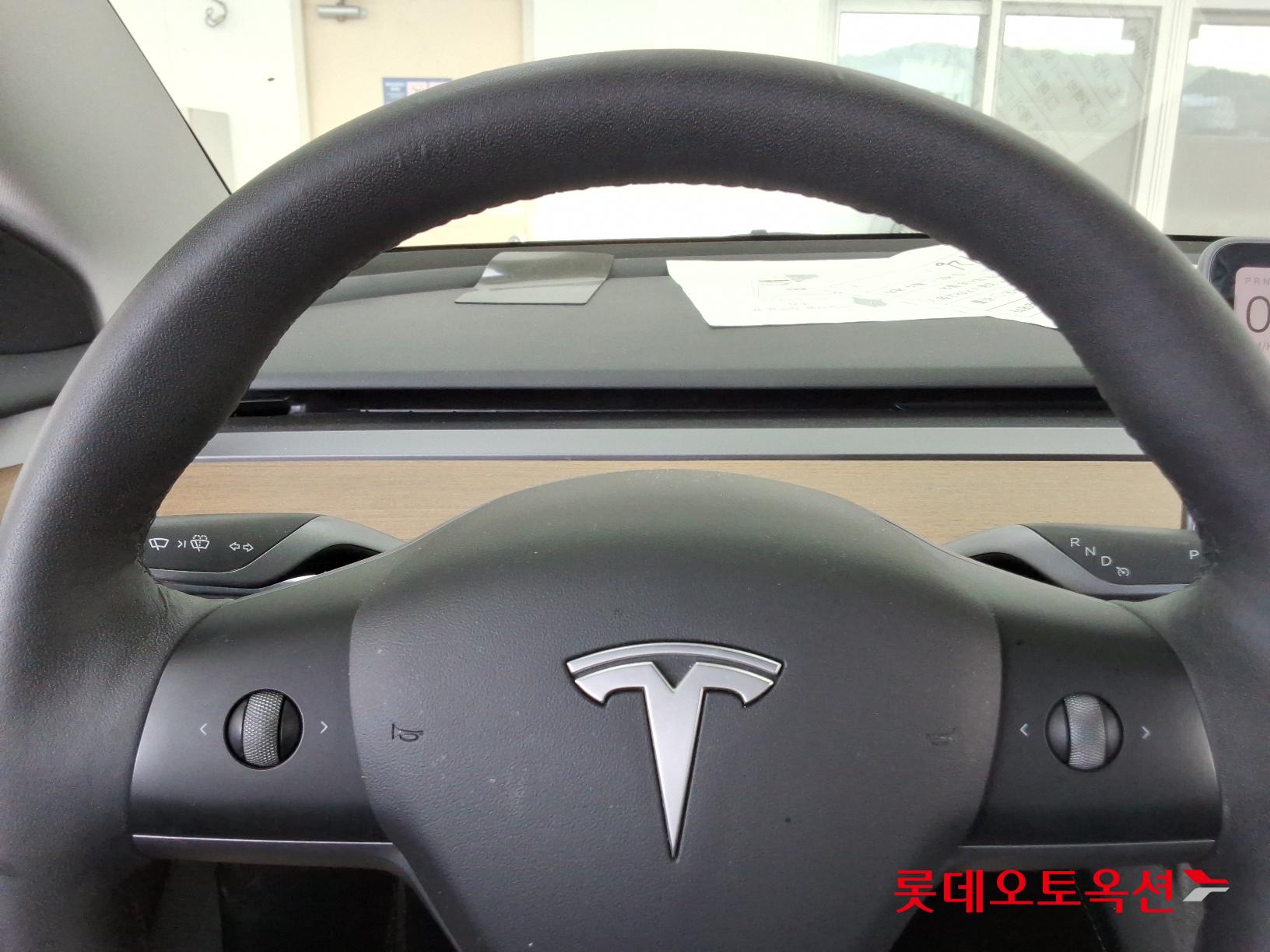 تسلا MODEL 3