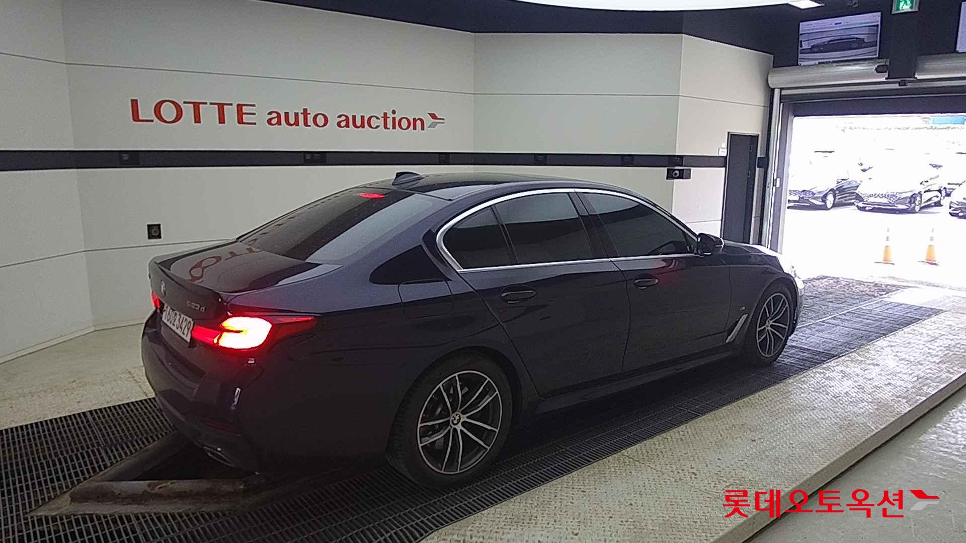 بي ام دبليو - 523D (2021)