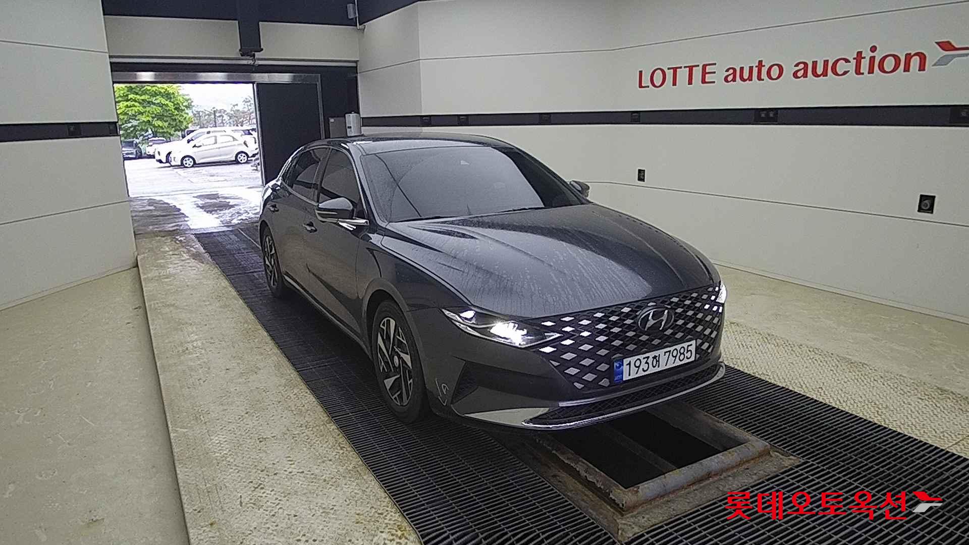 Hyundai Grandeur Hybrid id 2708641 из Кореи 15