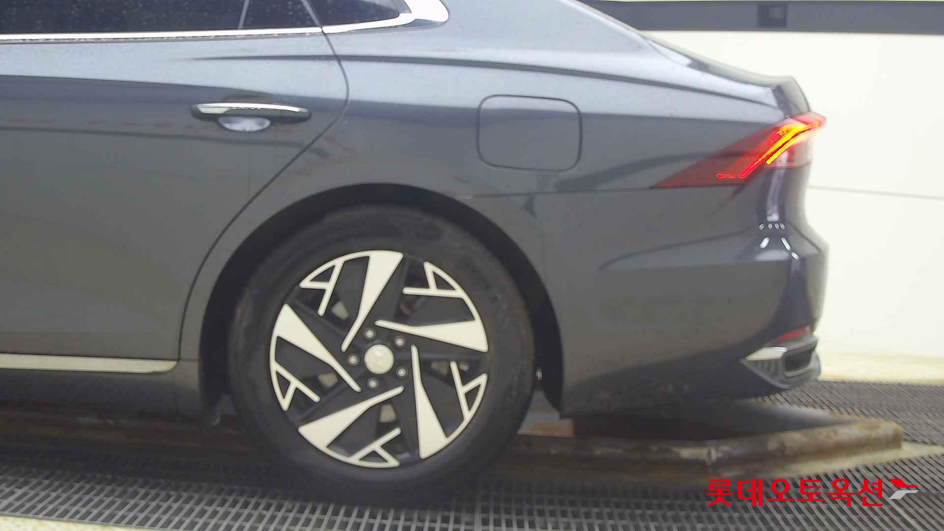 Hyundai Grandeur Hybrid id 2708641 из Кореи 22