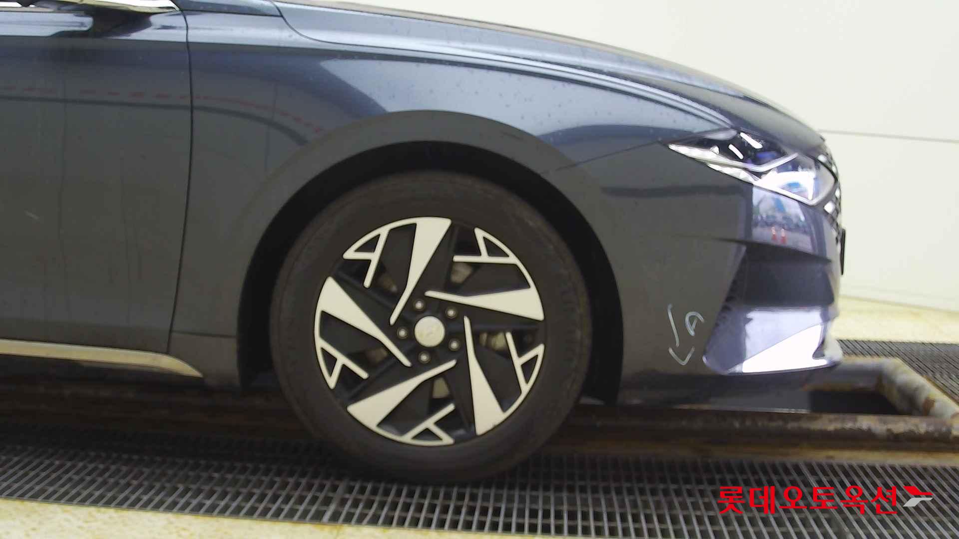Hyundai Grandeur Hybrid id 2708641 из Кореи 23
