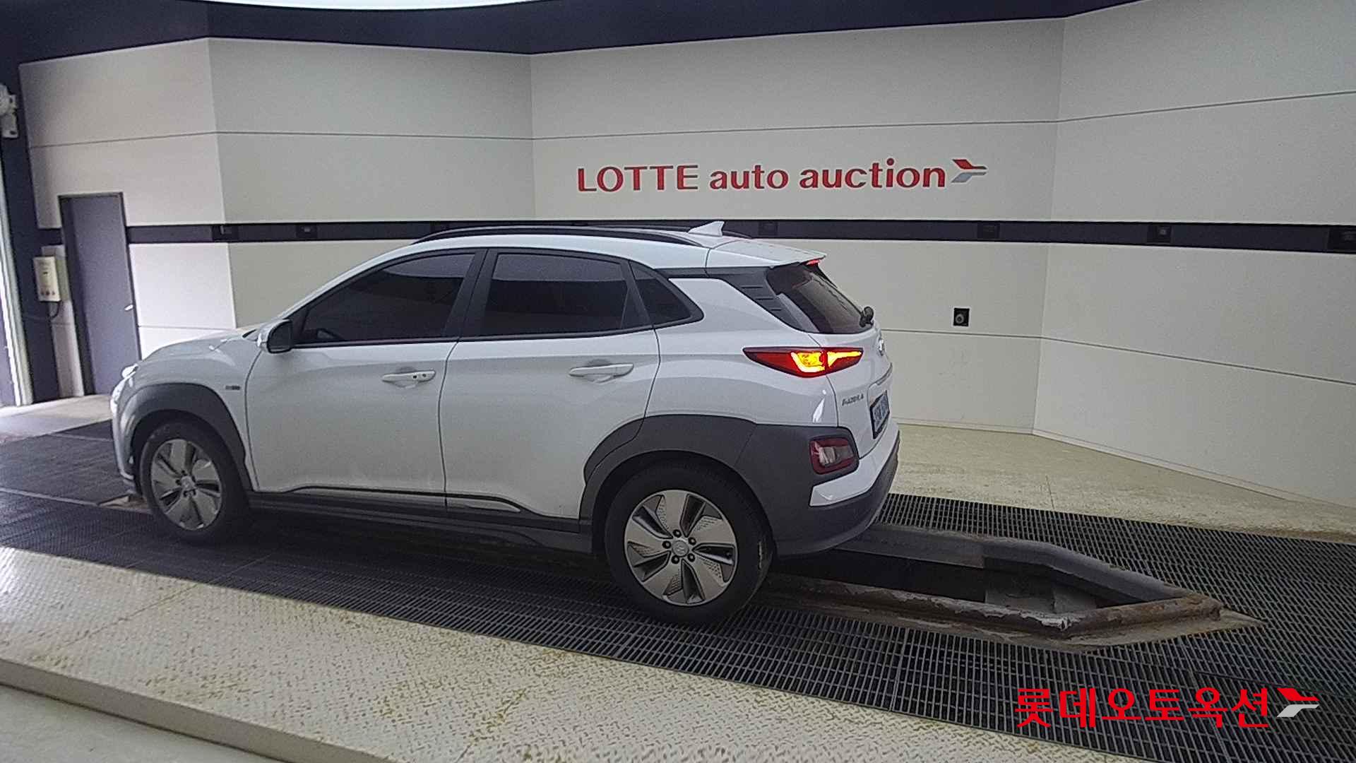 Hyundai KONA Electric id 2720424 из Кореи 11